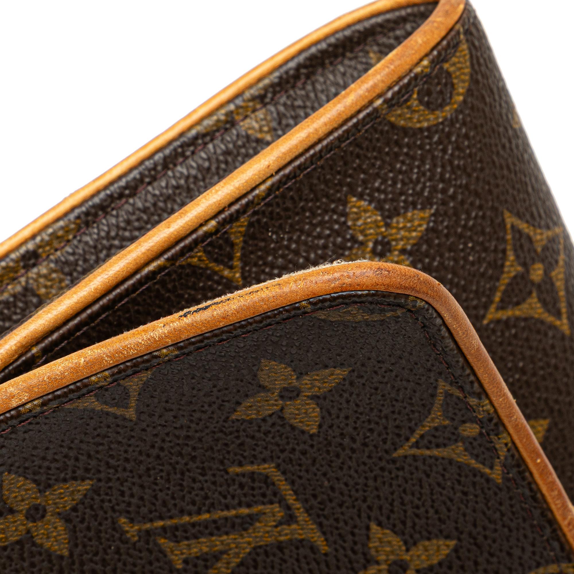 Louis Vuitton Monogram Pochette Twin GM