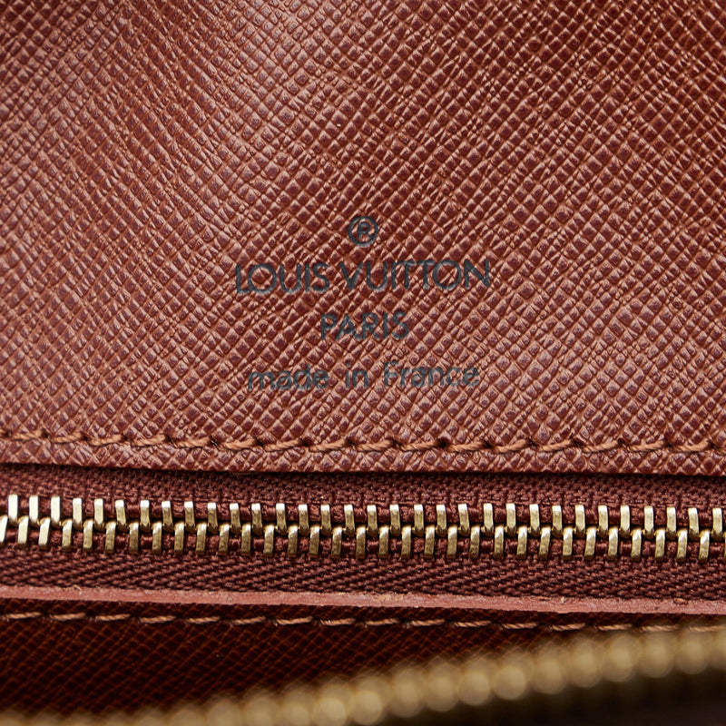 Louis Vuitton Monogram Porte Documents Voyage (SHG-bKGljz)