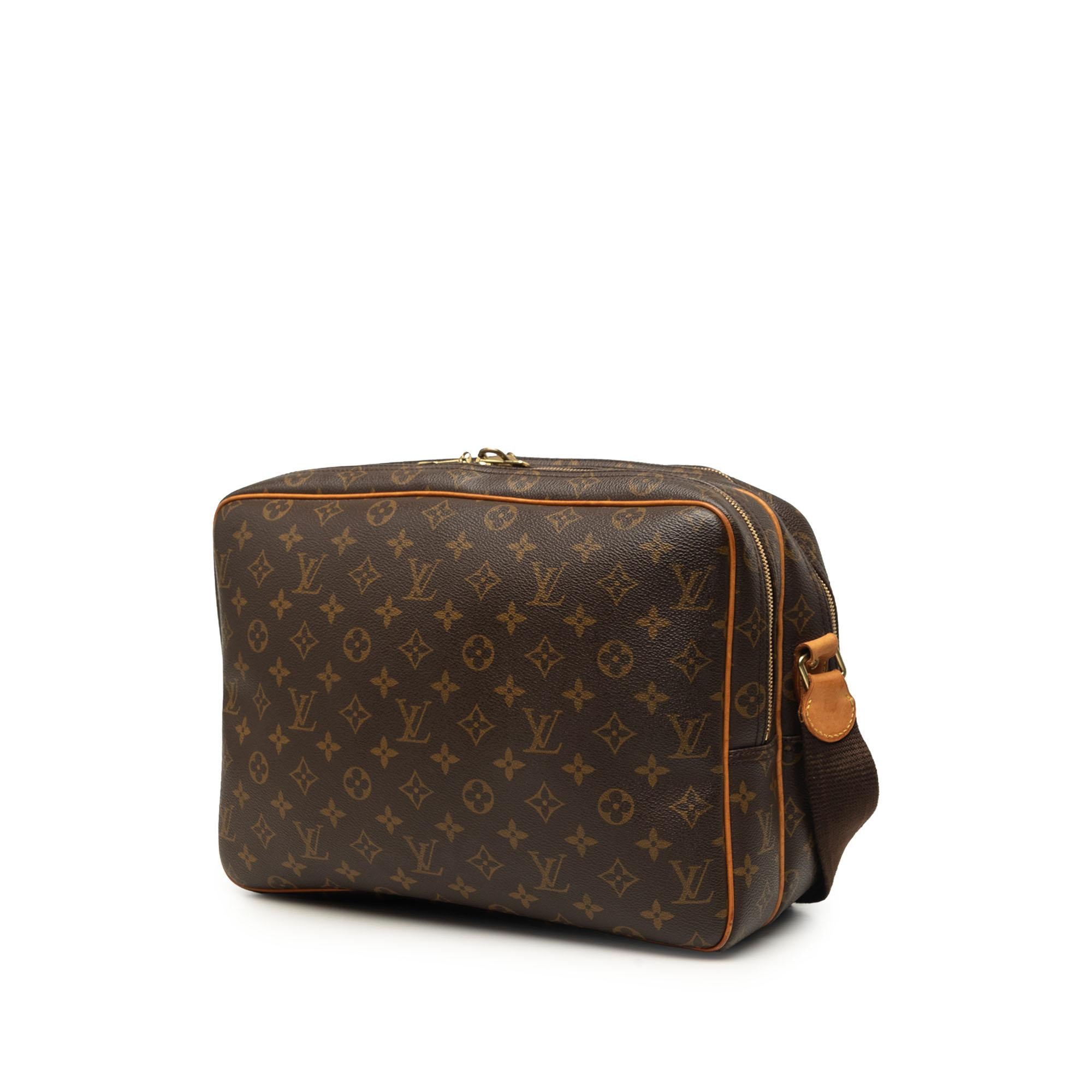 Louis Vuitton Monogram Reporter GM