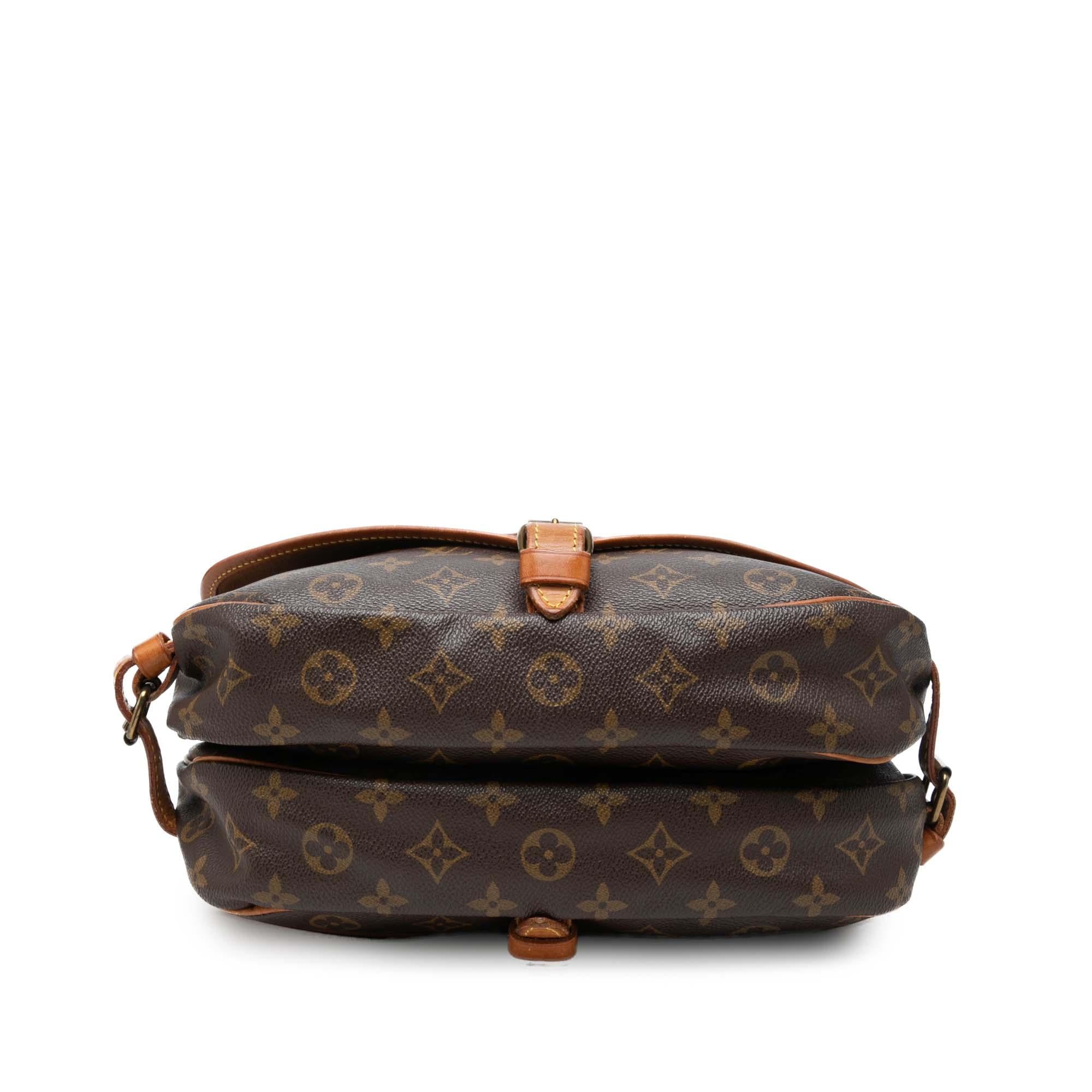 Louis Vuitton Monogram Saumur 25