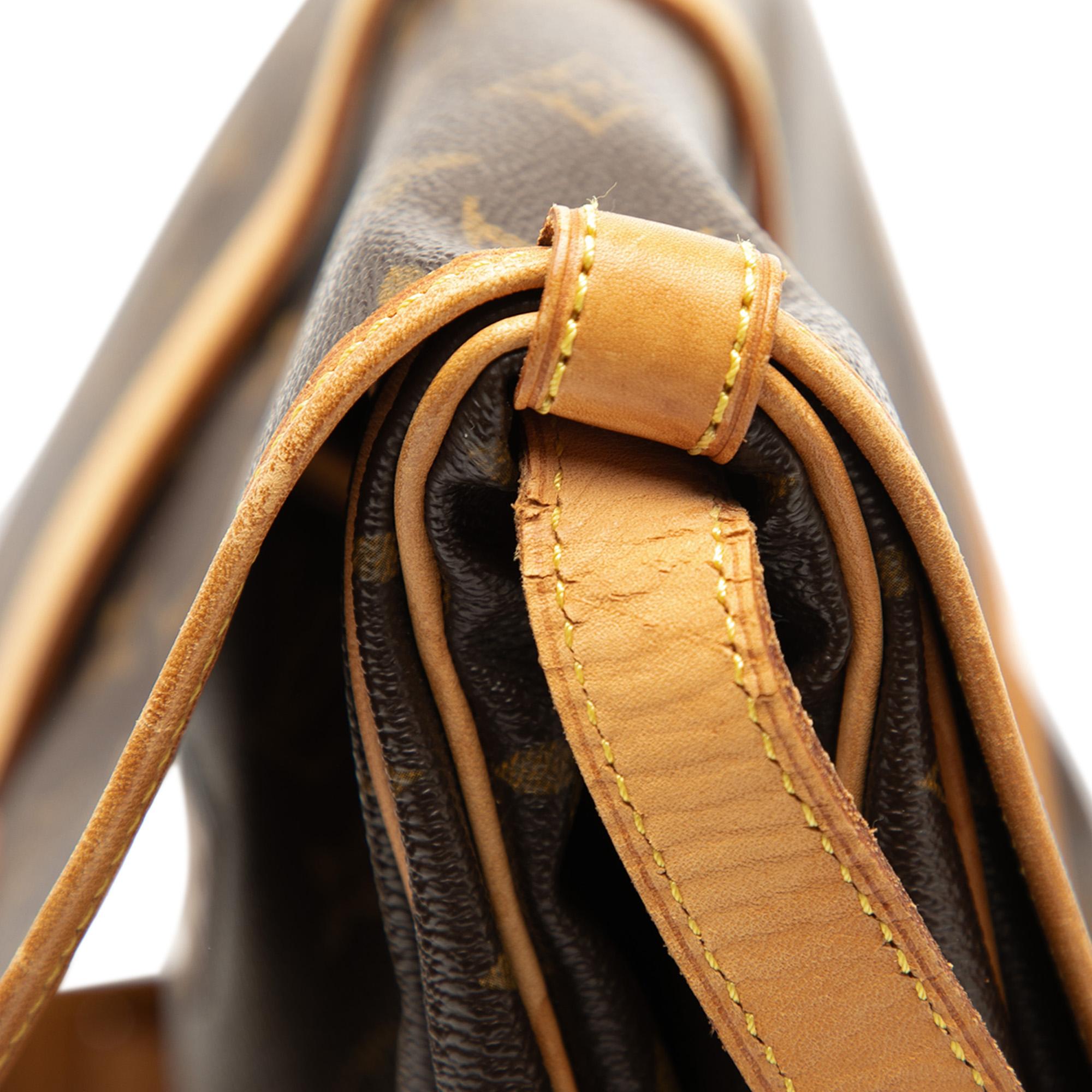 Louis Vuitton Monogram Saumur 30