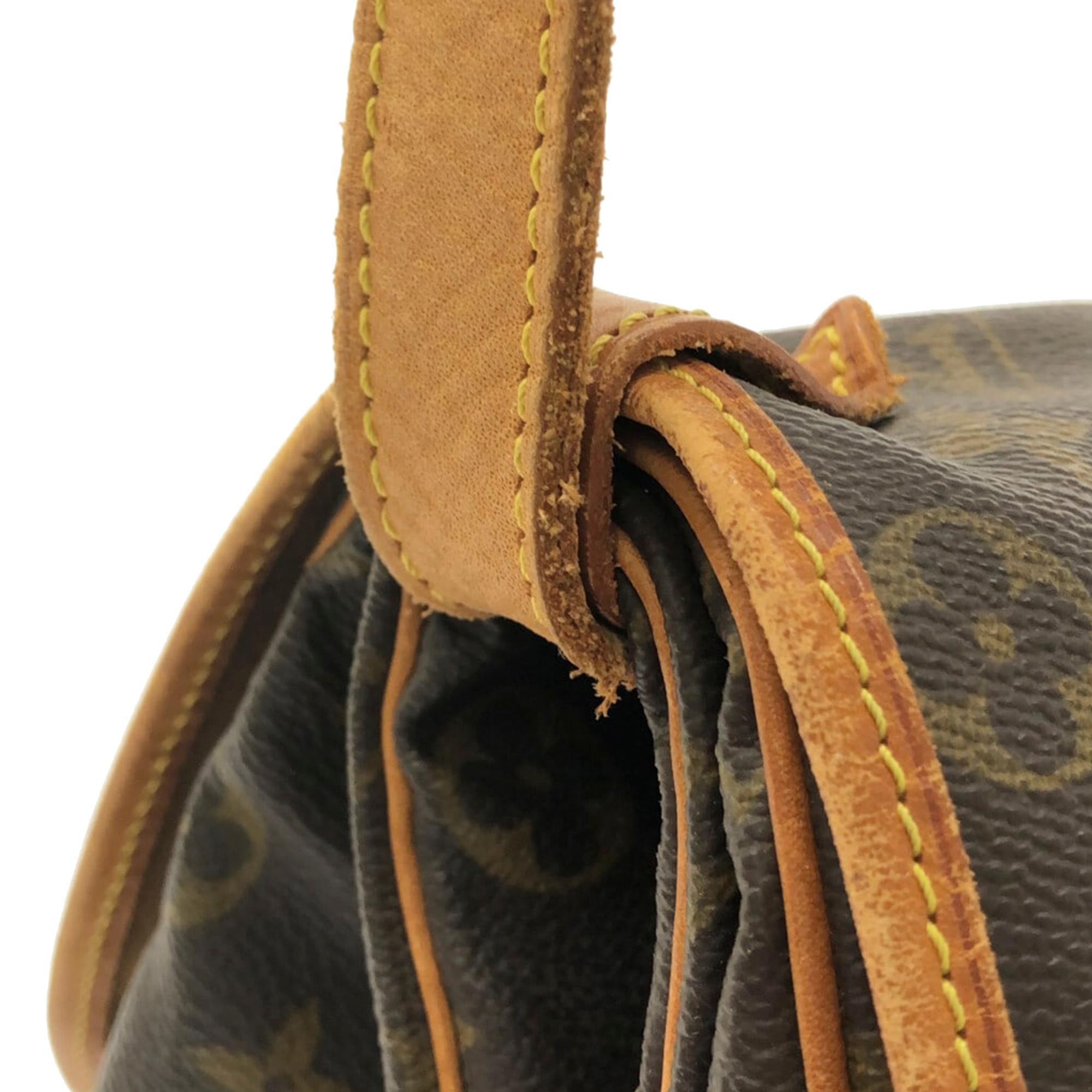 Louis Vuitton Monogram Saumur 35 (SHG-gu64rO)