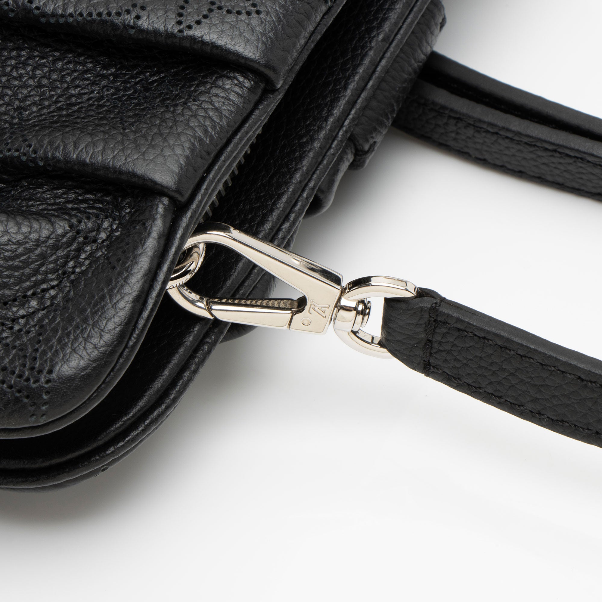 Louis Vuitton Mahina Leather Scala Mini Pouch