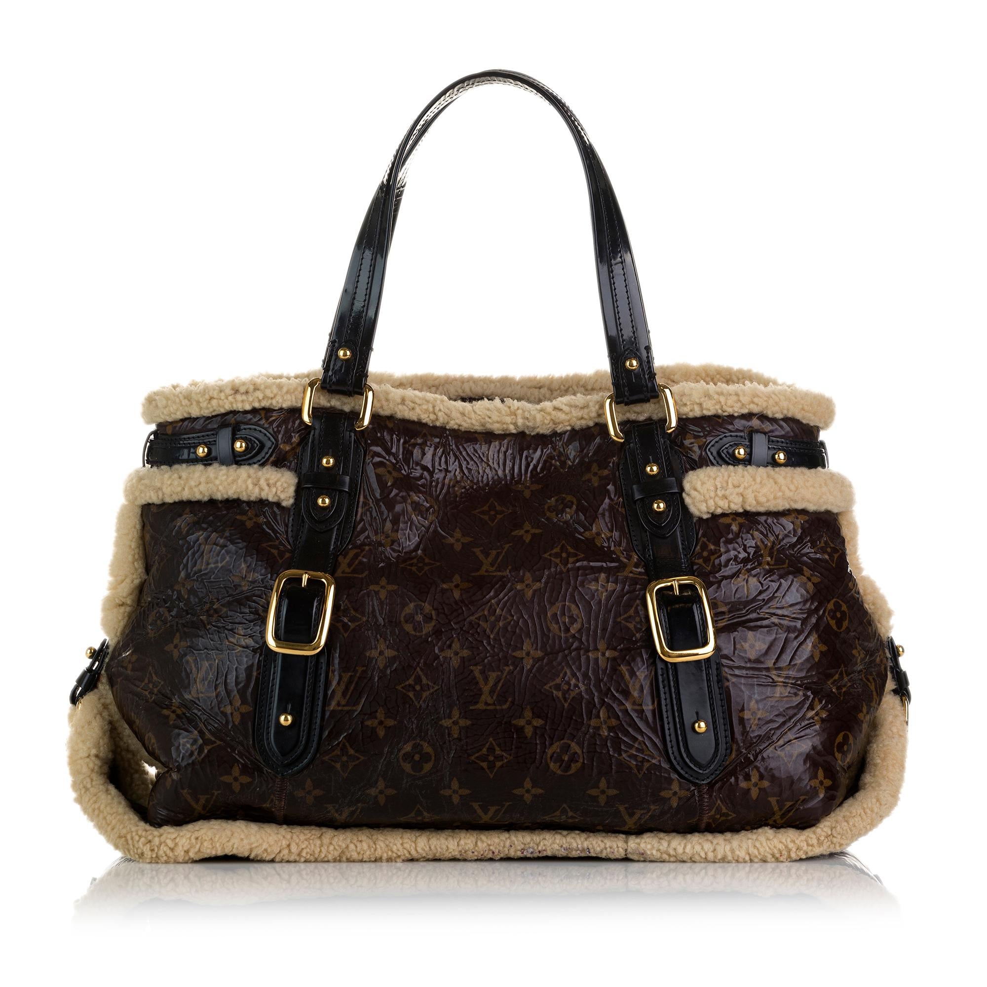 Louis Vuitton Monogram Shearling Thunder (SHG-37132)
