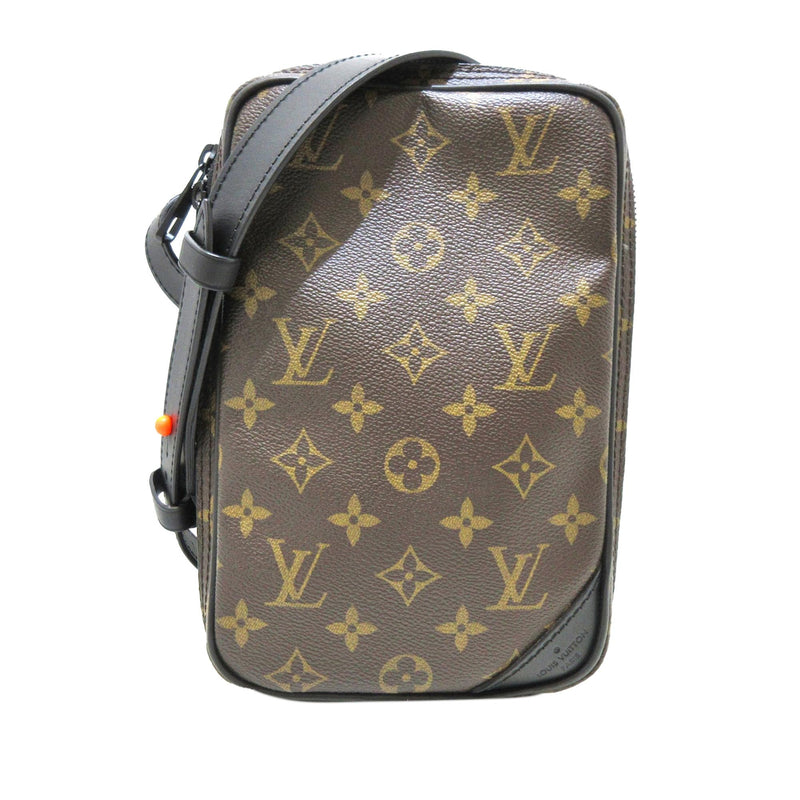 Louis Vuitton Monogram Solar Ray Utility Side Bag (SHG-eFJHbc