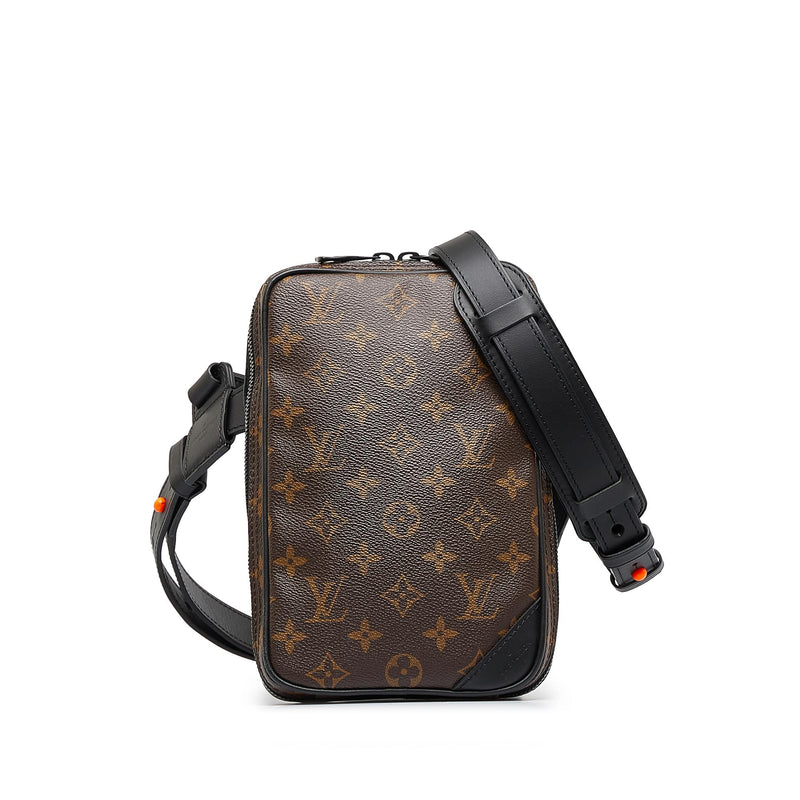 Louis Vuitton Monogram Solar Ray Utility Side Bag (SHG-Wvqy8n) – LuxeDH