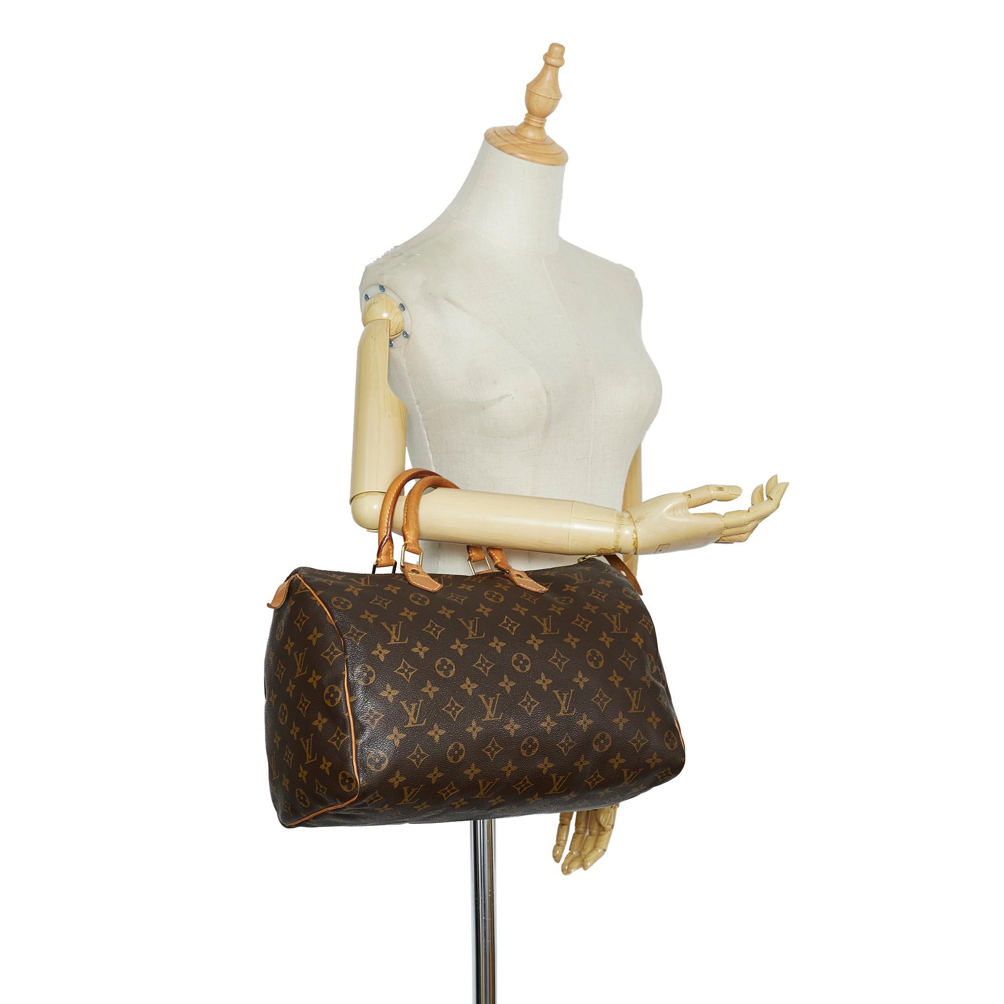 Louis Vuitton Monogram Speedy 35 (SHG-rw57d5)