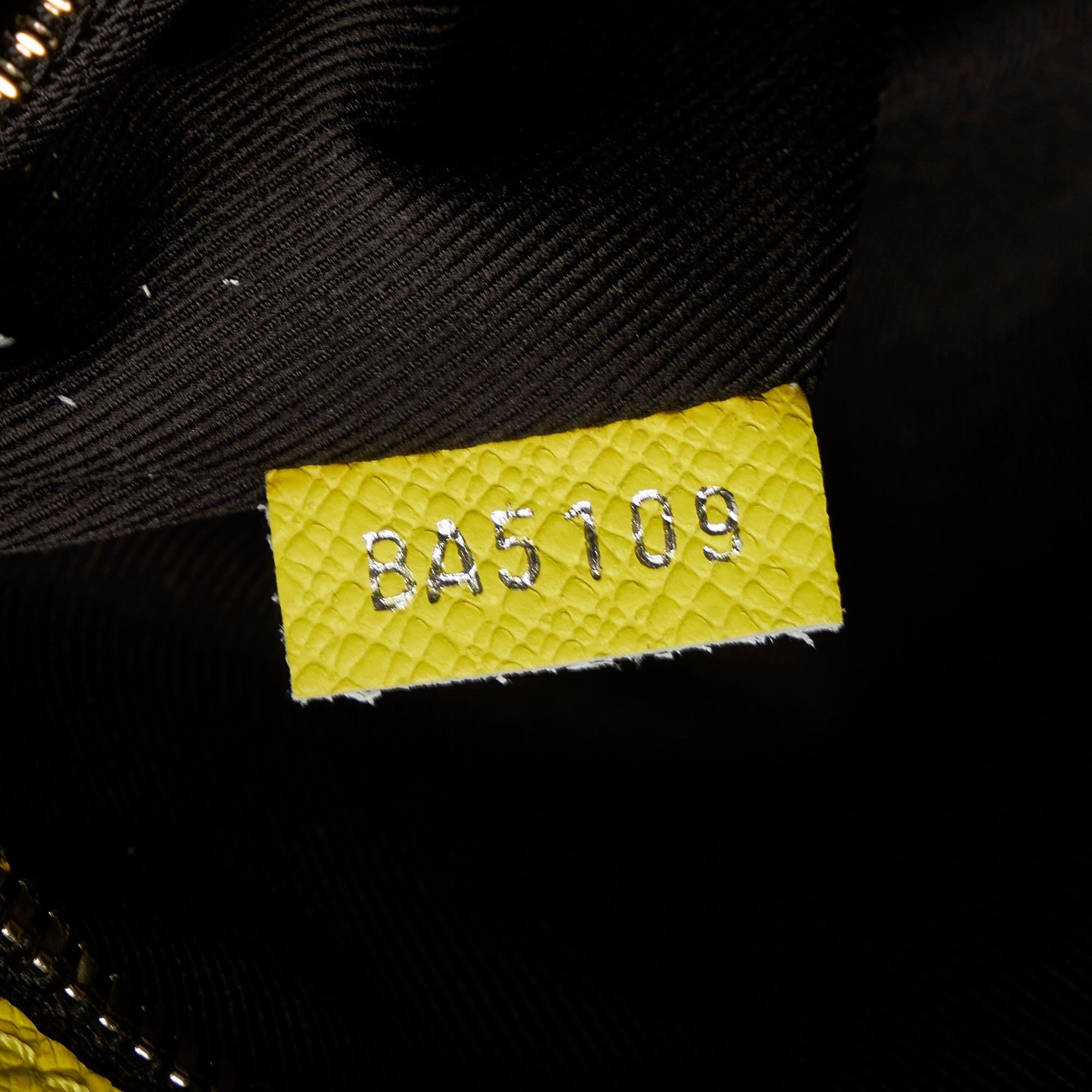 Louis Vuitton Monogram Taiga Keepall Bandouliere 50 (SHG-nJzo9p)