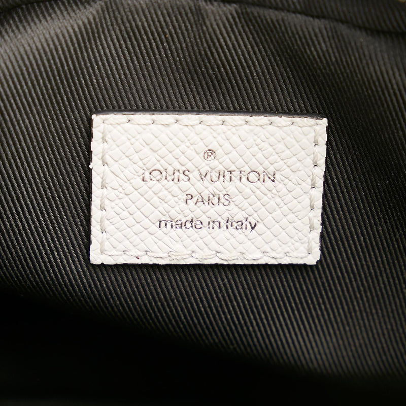 Louis Vuitton Monogram Taigarama Outdoor Bumbag (SHG-ZLN93a) – LuxeDH