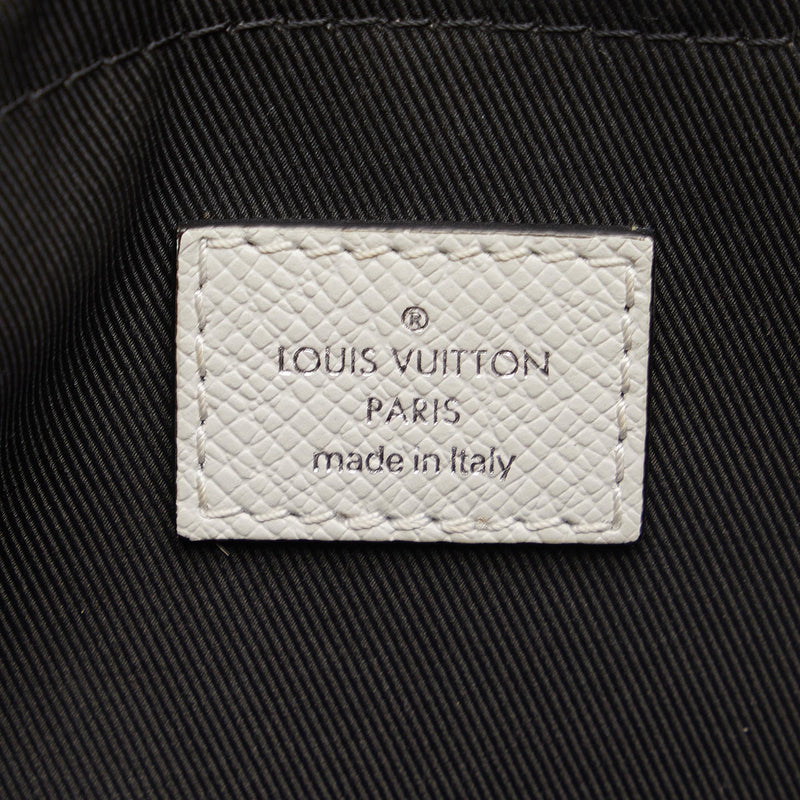 Louis Vuitton Monogram Taigarama Outdoor Messenger (SHG-8dQayX)