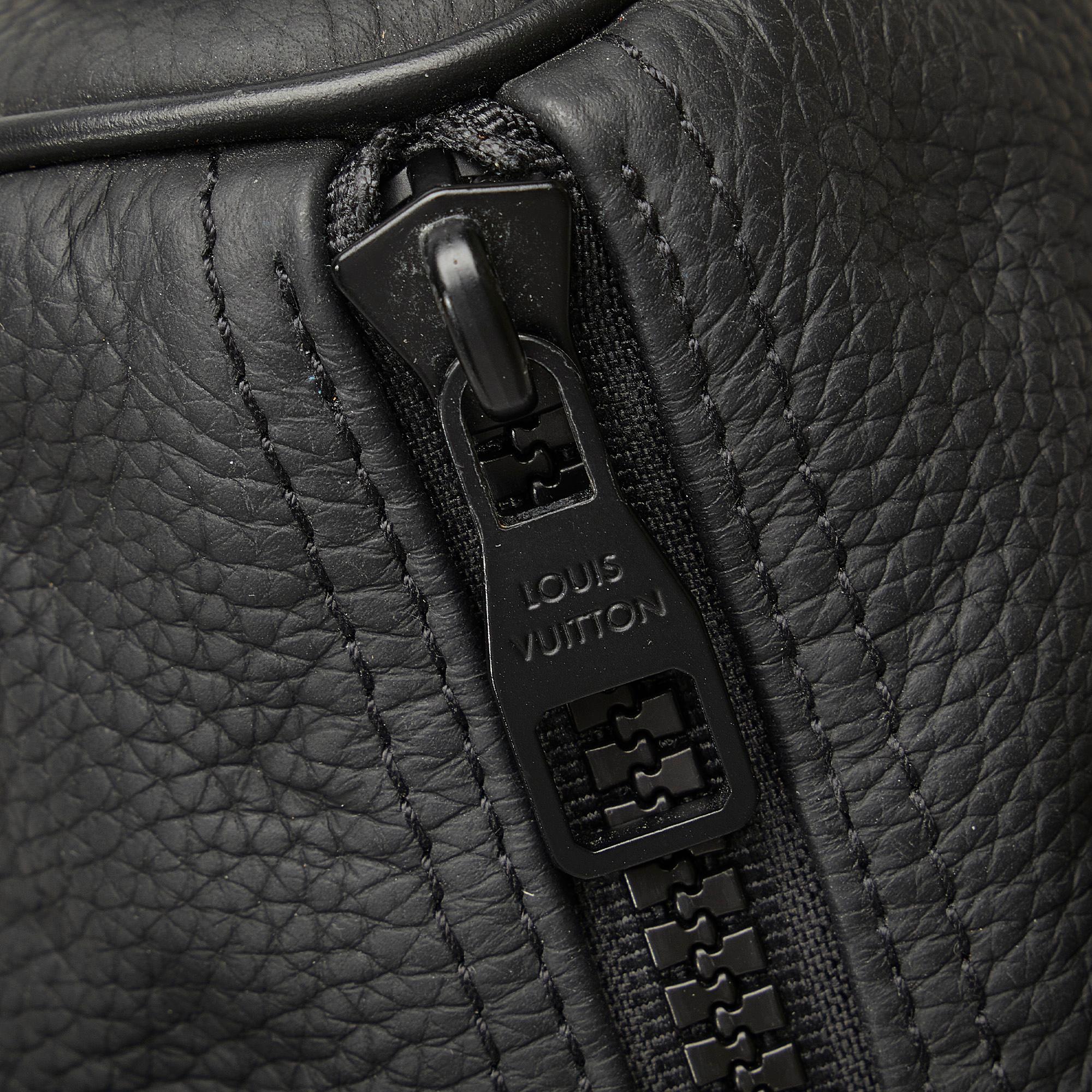 Louis Vuitton Monogram Taurillon Keepall Bandouliere 25 (SHG-ELloz4)