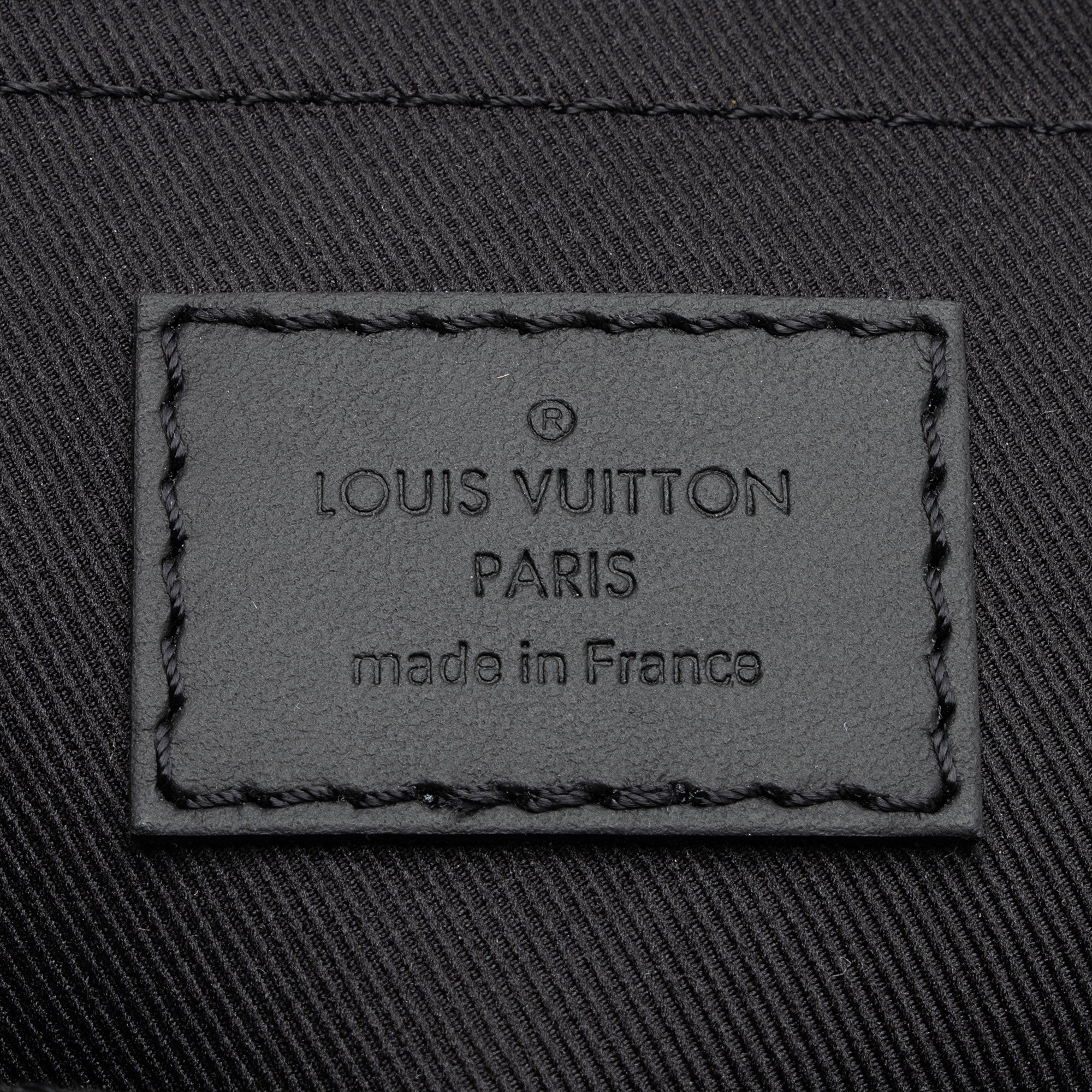 Louis Vuitton Monogram Taurillon Leather S Lock Messenger Bag (SHF-AzeZUq)