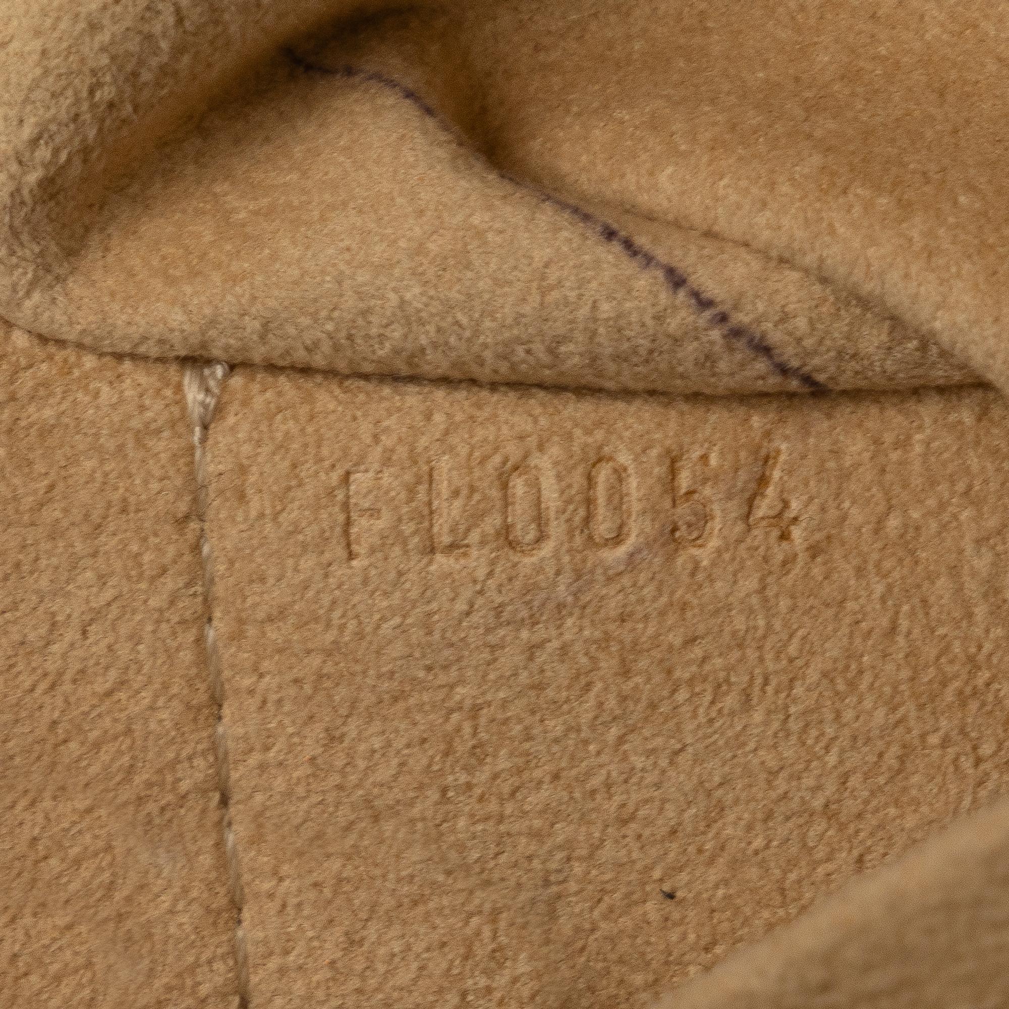 Louis Vuitton Monogram Theda PM (SHG-Lp12GB)