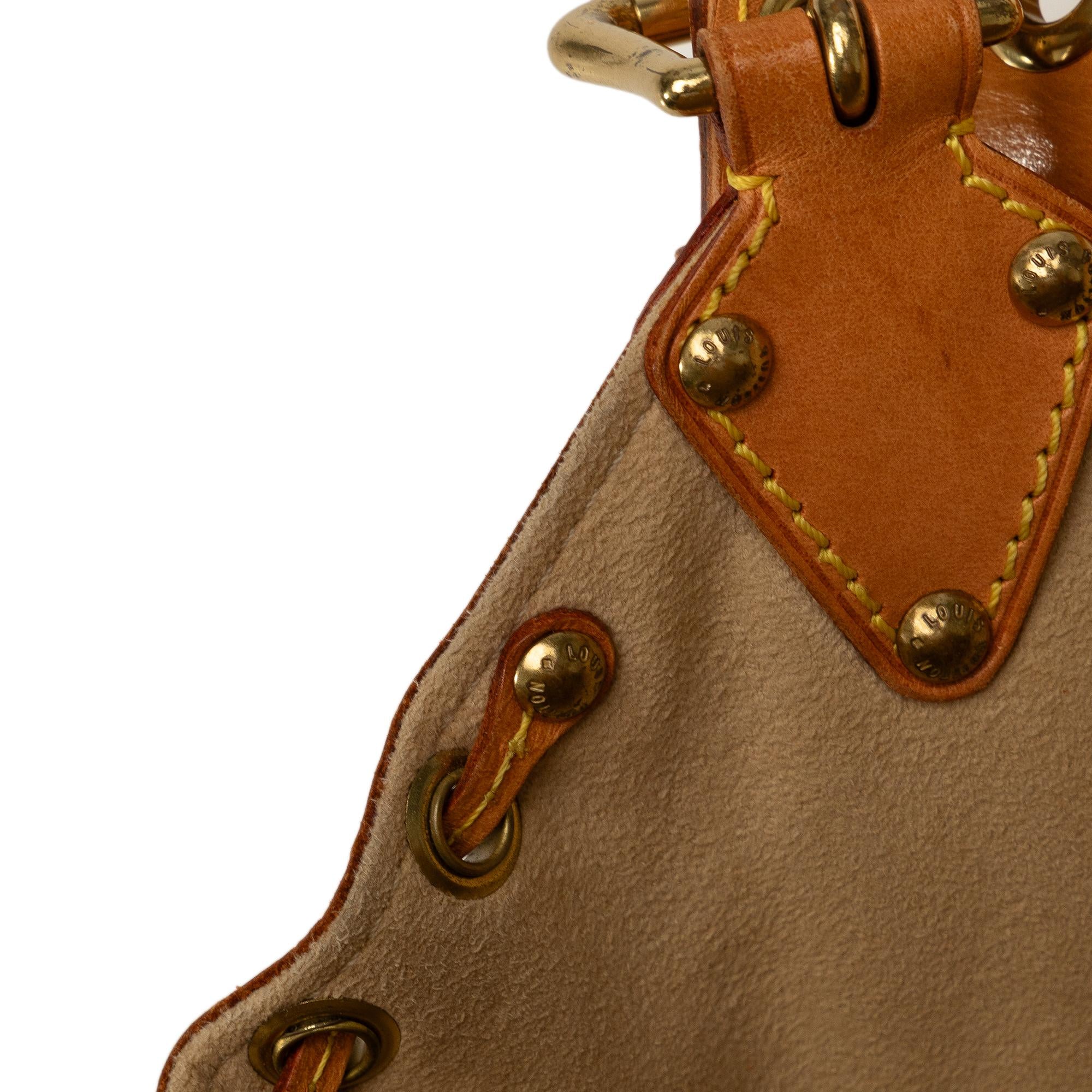 Louis Vuitton Monogram Theda PM (SHG-Lp12GB)