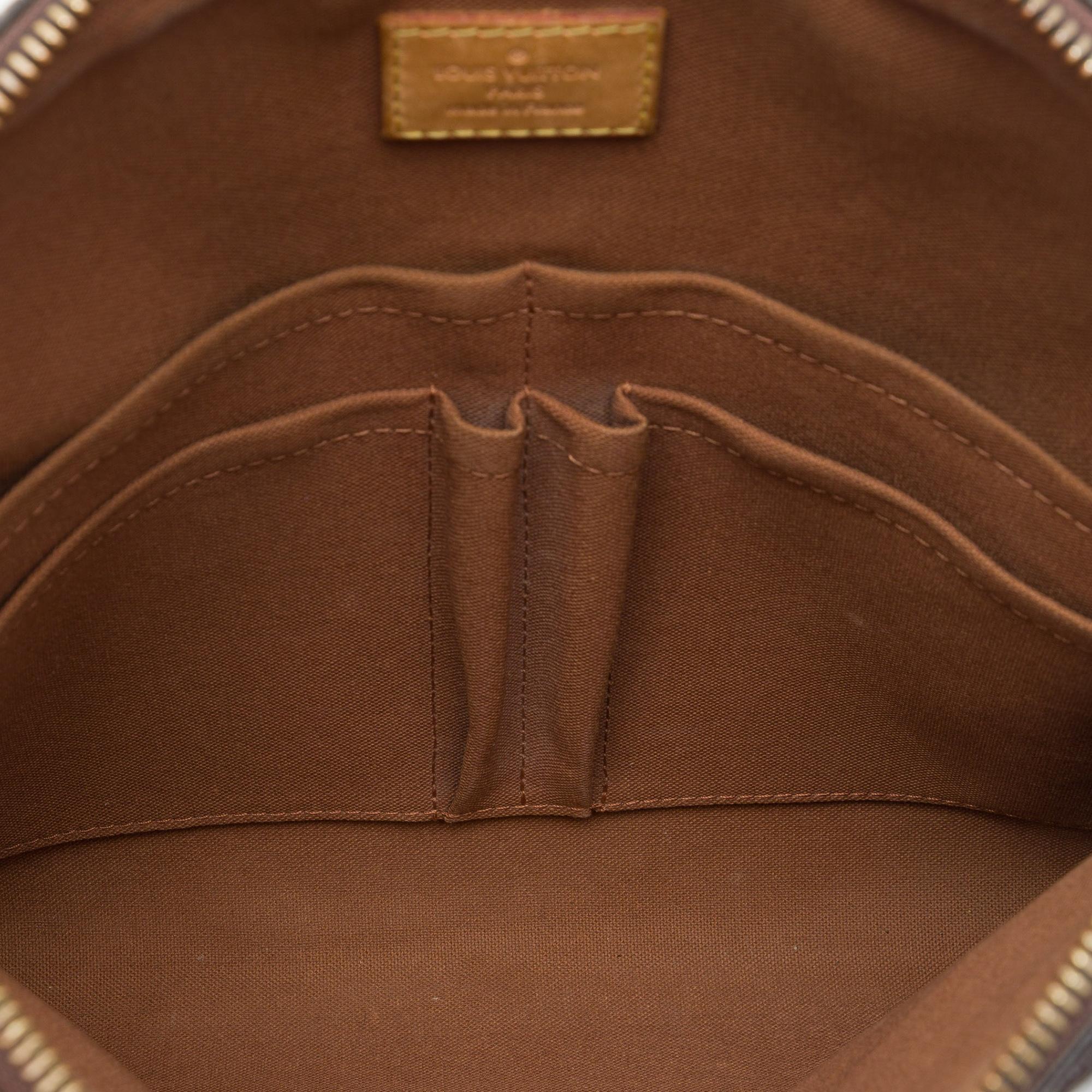 Louis Vuitton Monogram Trotteur Beaubourg