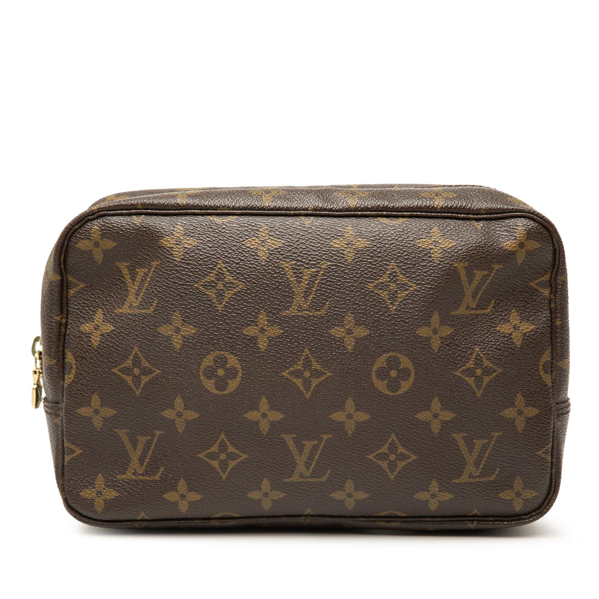 Louis Vuitton Monogram Trousse Toilette 23