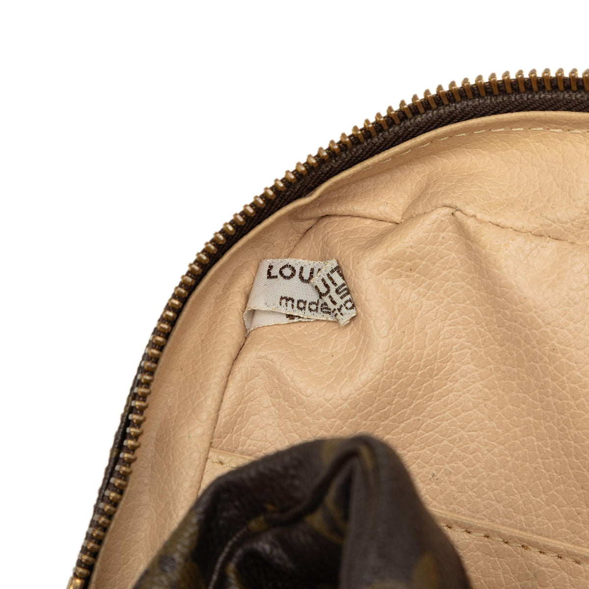 Louis Vuitton Monogram Trousse Toilette 23