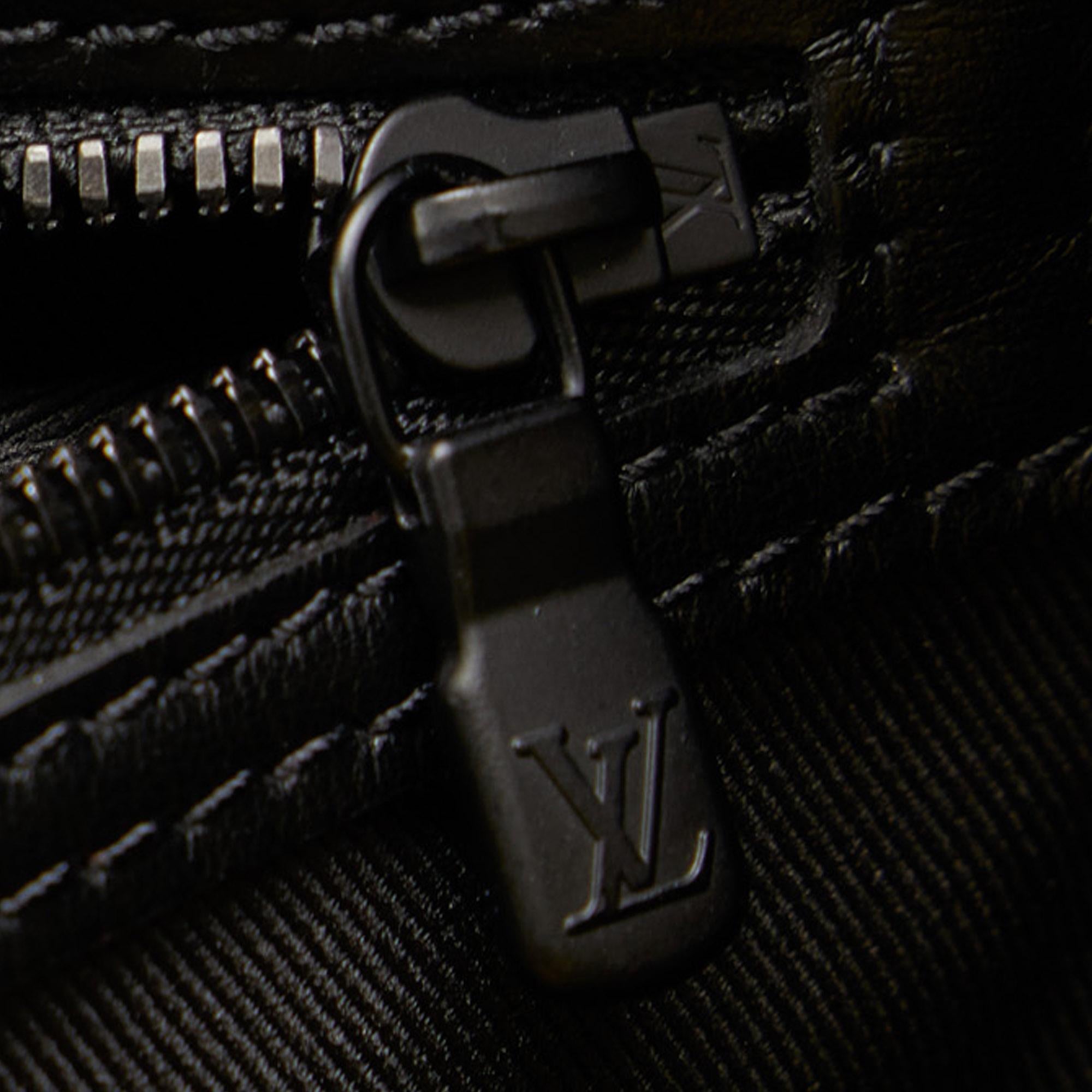 Louis Vuitton Monogram Tuffetage Triangle Keepall Bandouliere 50 (SHG-ohQ7xi)