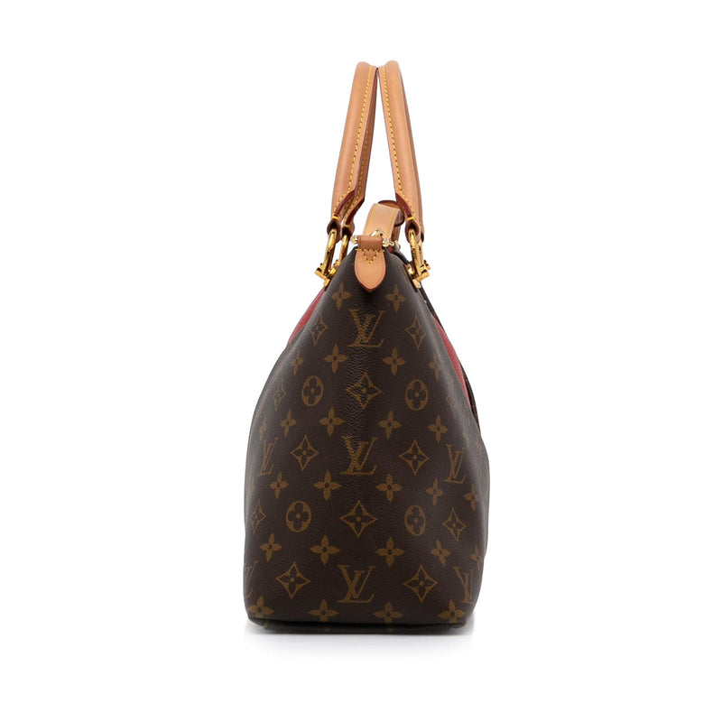 Louis Vuitton V Tote mm Tote Bag
