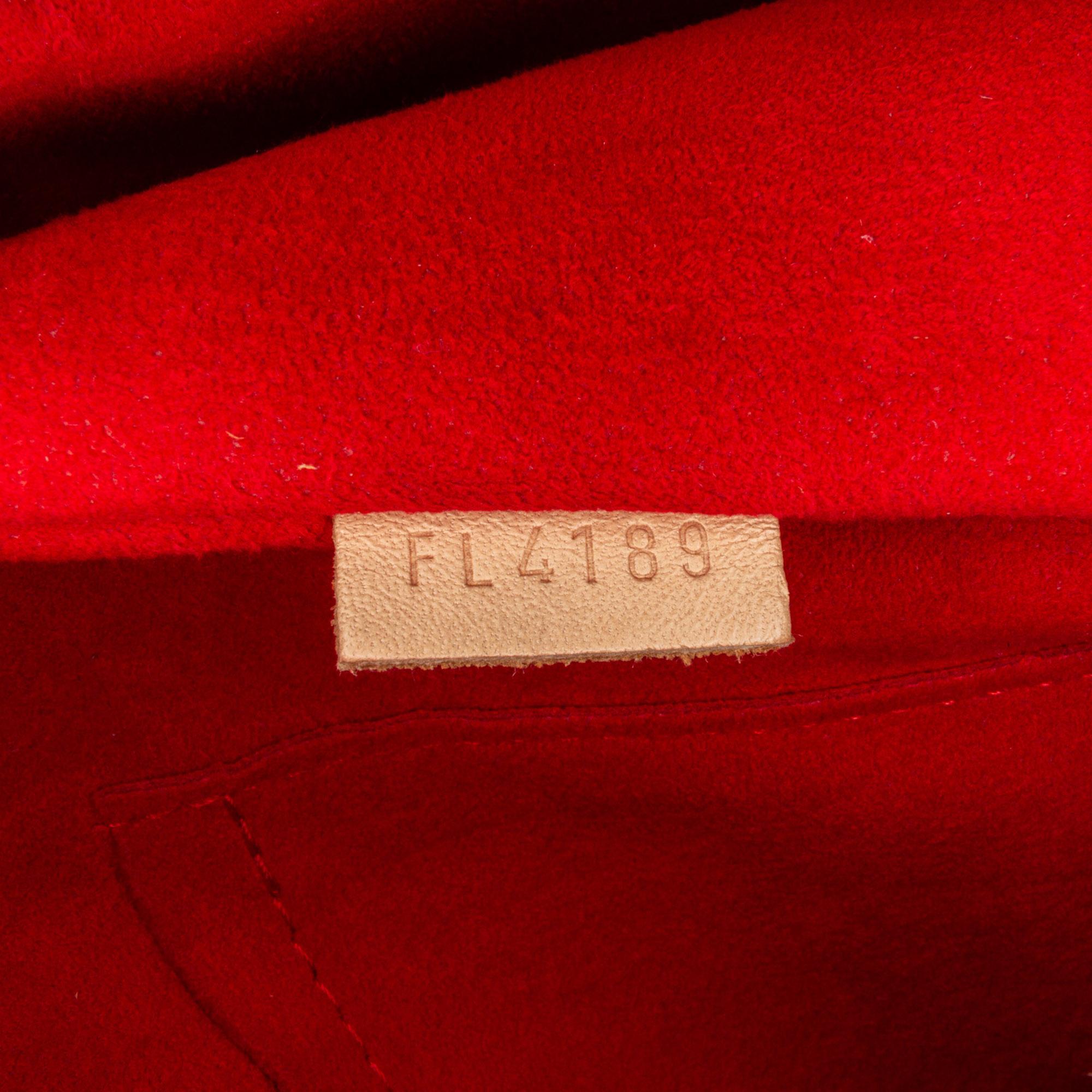 Louis Vuitton Monogram V Tote MM (SHG-5FGVKH)