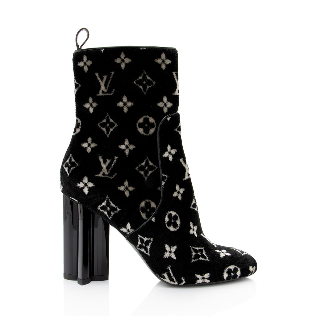 Louis Vuitton Black Leather Chelsea Boots It 37.5 | 7.5