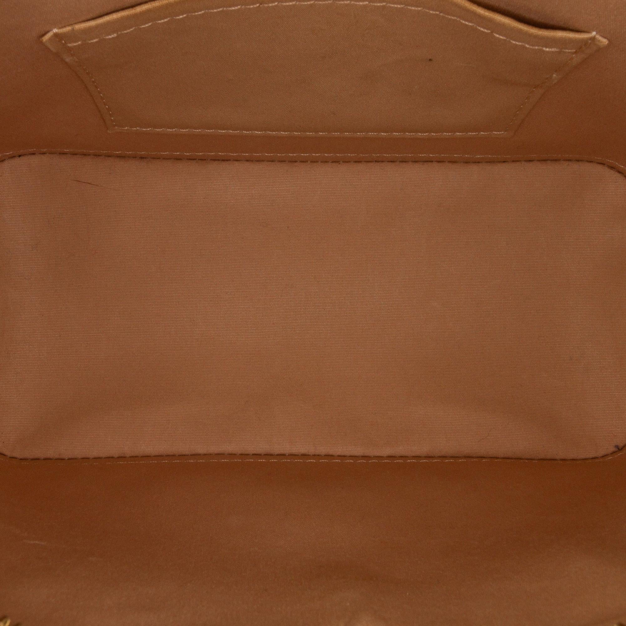 Louis Vuitton Monogram Vernis Alma BB (SHG-ToqnTG)