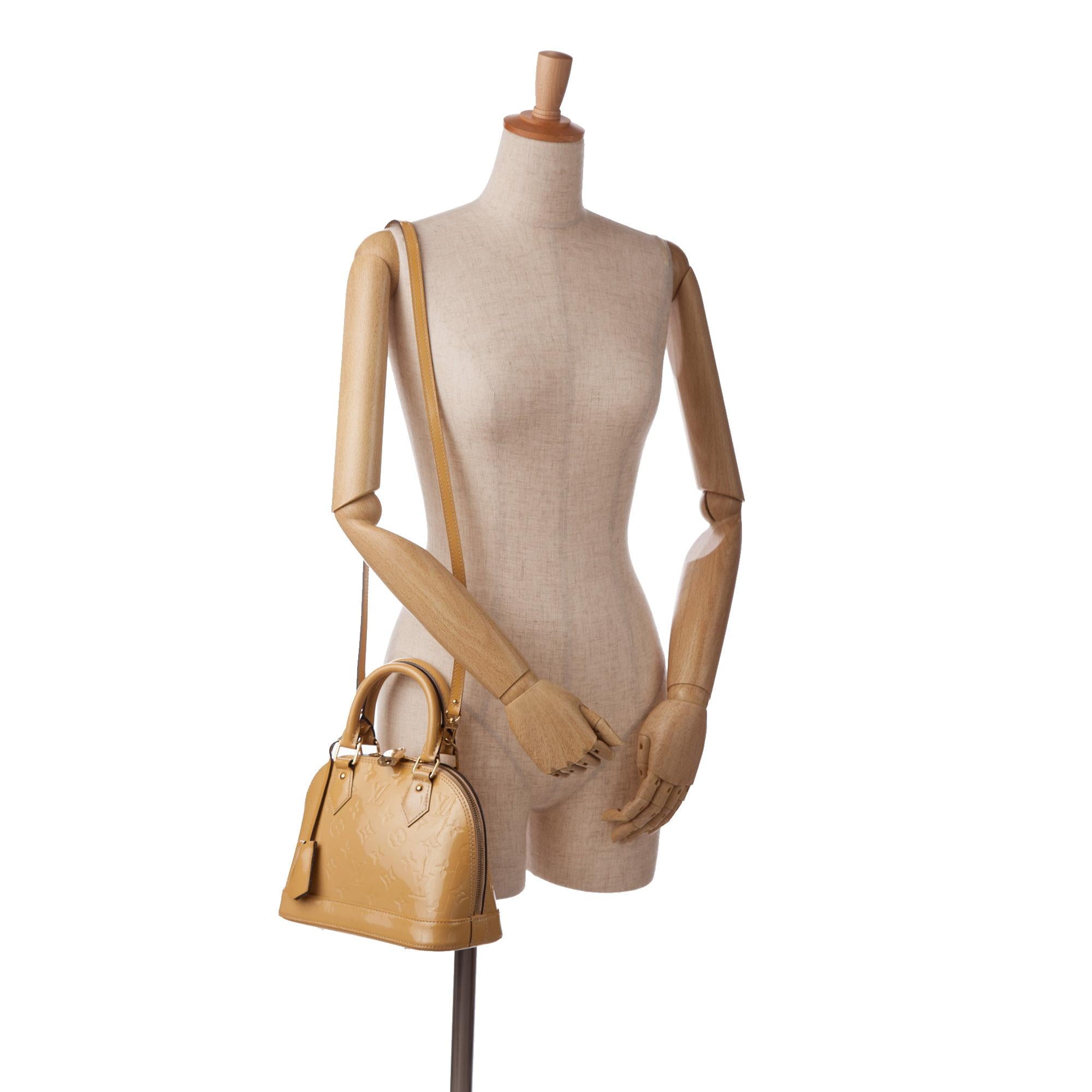 Louis Vuitton Monogram Vernis Alma BB (SHG-ToqnTG)