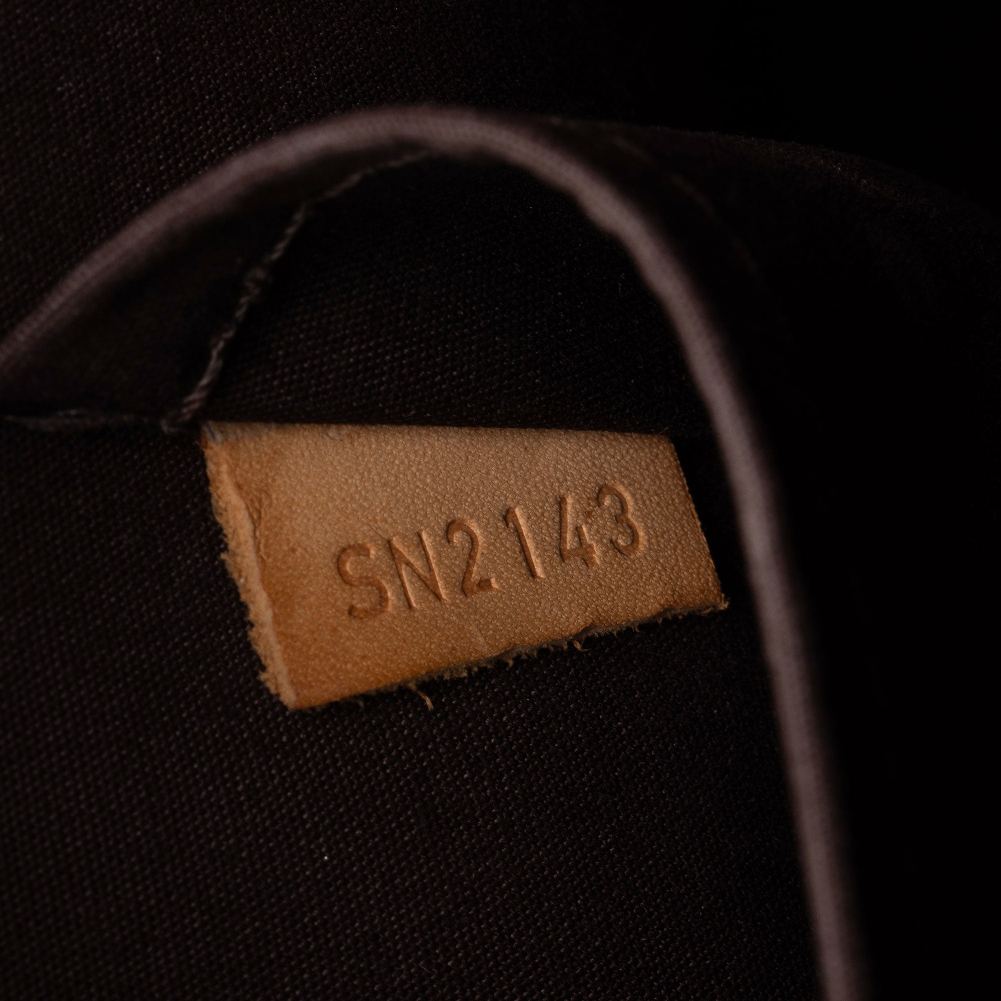 Louis Vuitton Monogram Vernis Alma GM Satchel (SHF-K55Nxm)