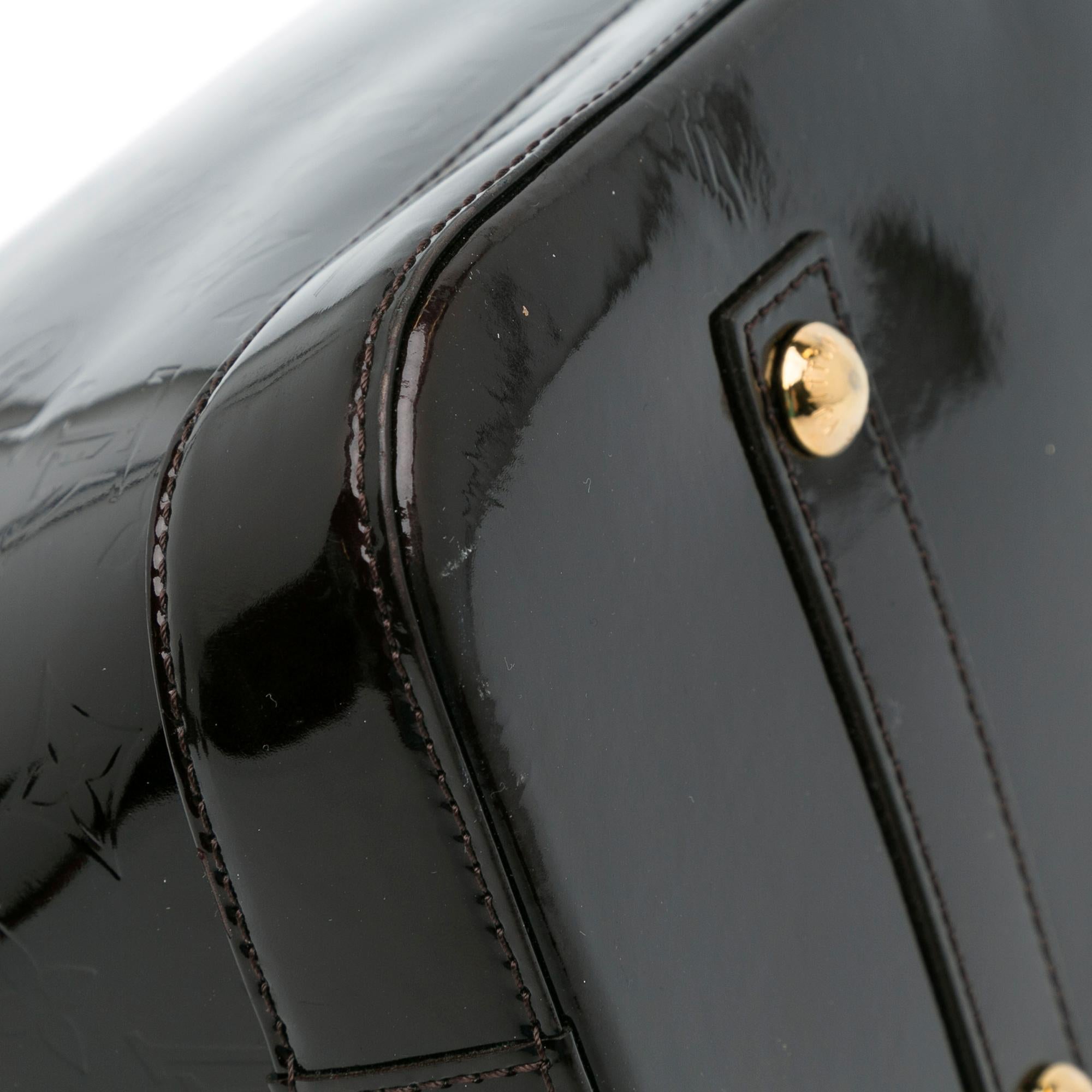 Louis Vuitton Monogram Vernis Alma GM (SHG-VQDbIb)