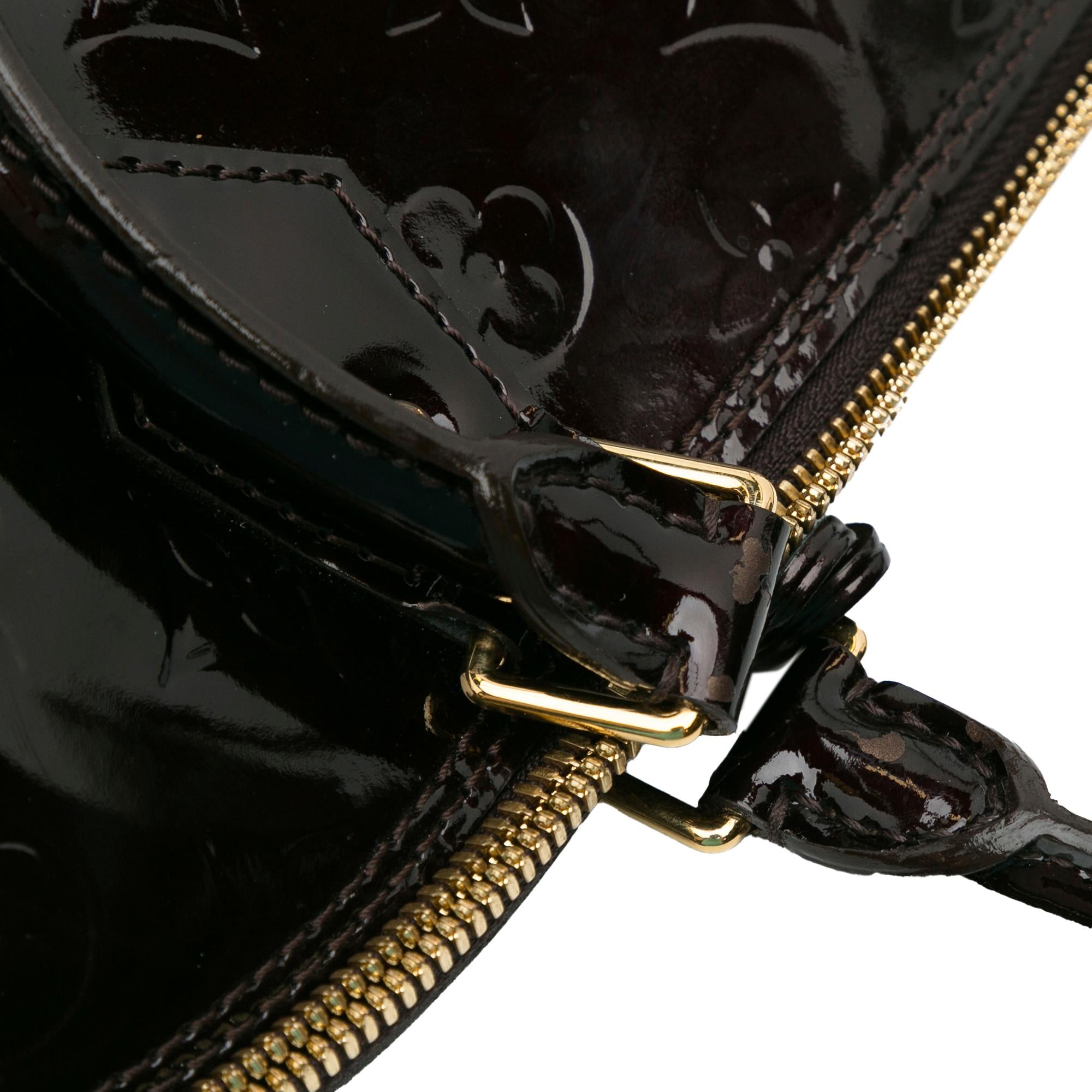 Louis Vuitton Monogram Vernis Alma GM (SHG-VQDbIb)