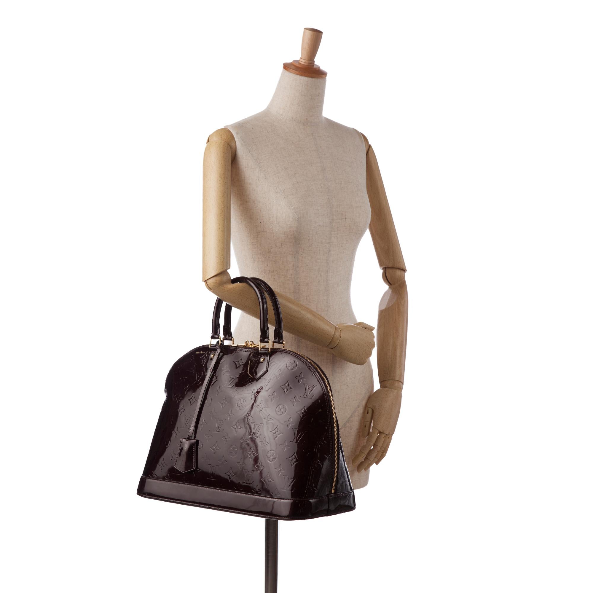 Louis Vuitton Monogram Vernis Alma GM (SHG-VQDbIb)