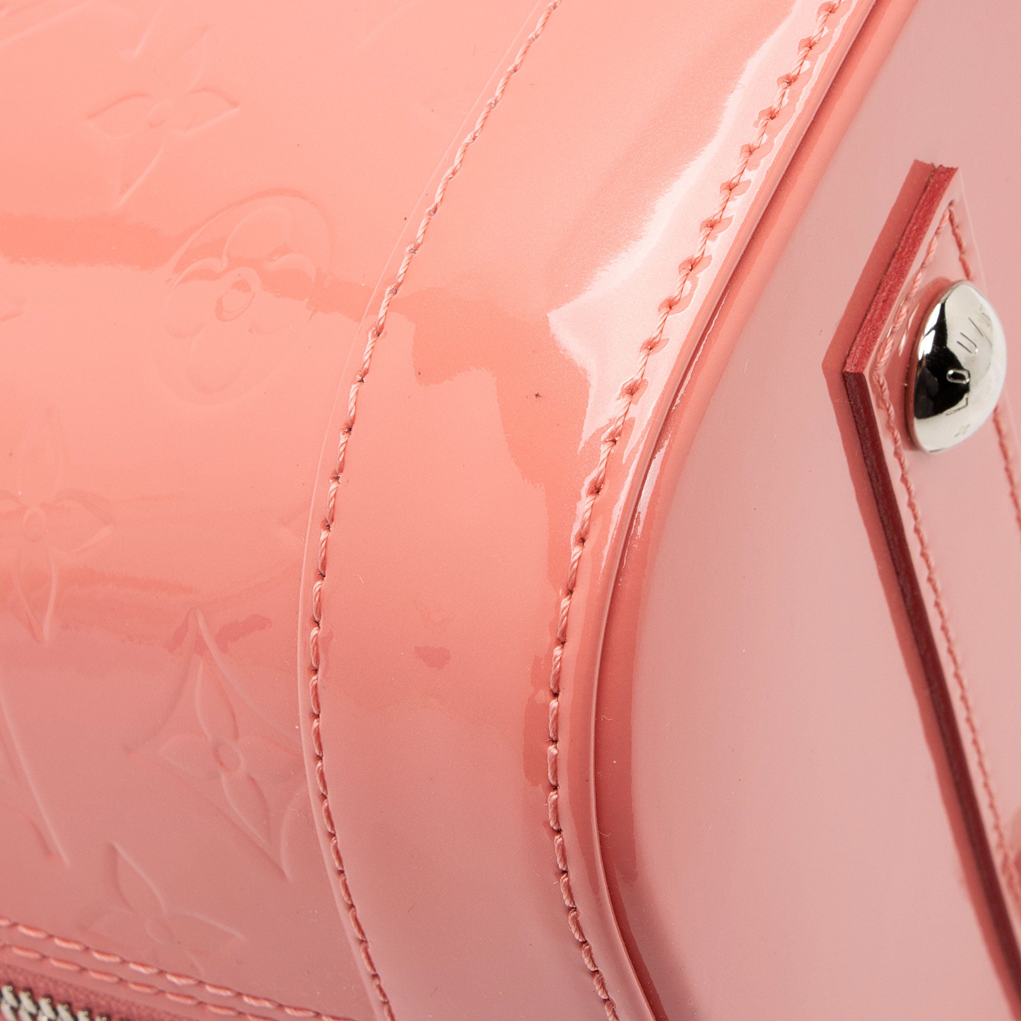 Louis Vuitton Monogram Vernis Alma PM Satchel (SHF-CsSKCh)