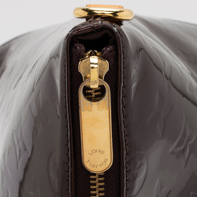 Authentic Louis Vuitton Amarante Monogram Vernis Leather Pochette Shoulder  Bag