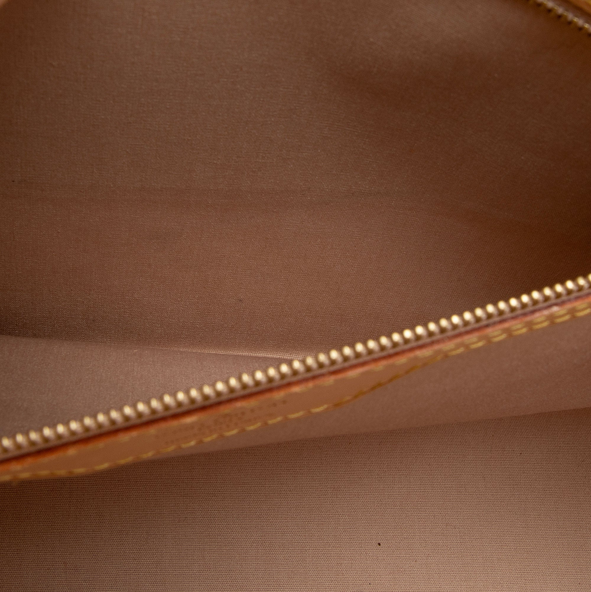 Louis Vuitton Monogram Vernis Brea GM Satchel (SHF-u6q60W)