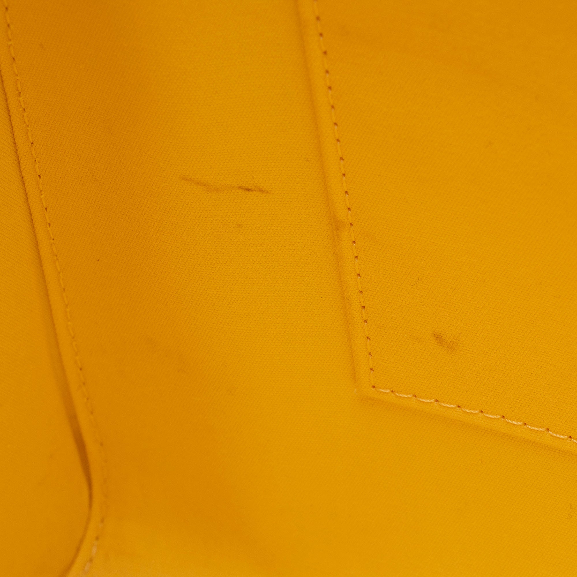 Louis Vuitton Monogram Vernis Brea MM Satchel (SHF-sj1CmG)