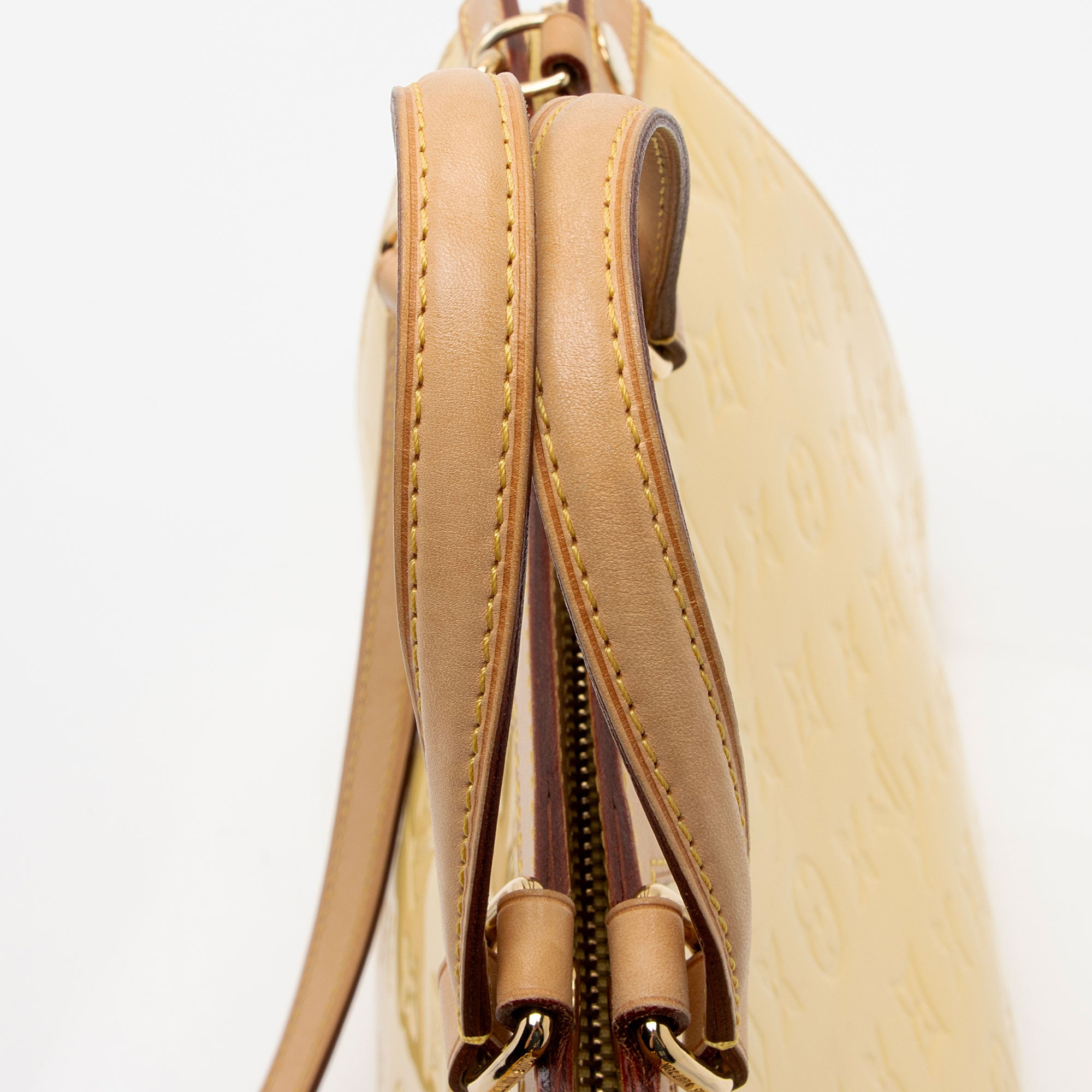 Louis Vuitton Monogram Vernis Brea MM Satchel (SHF-sj1CmG)