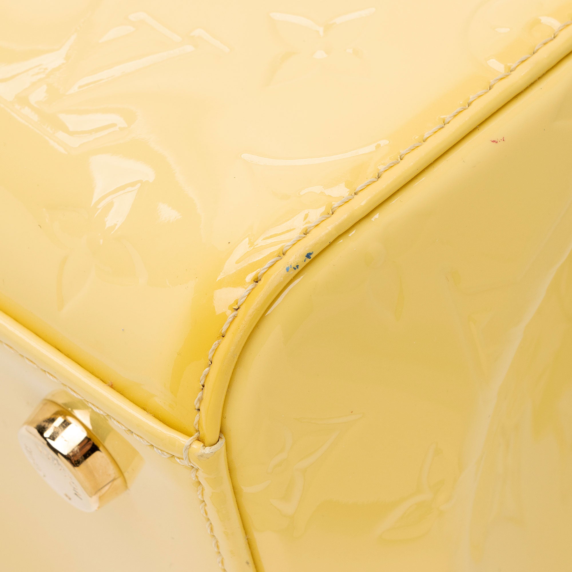 Louis Vuitton Monogram Vernis Brea MM Satchel (SHF-sj1CmG)