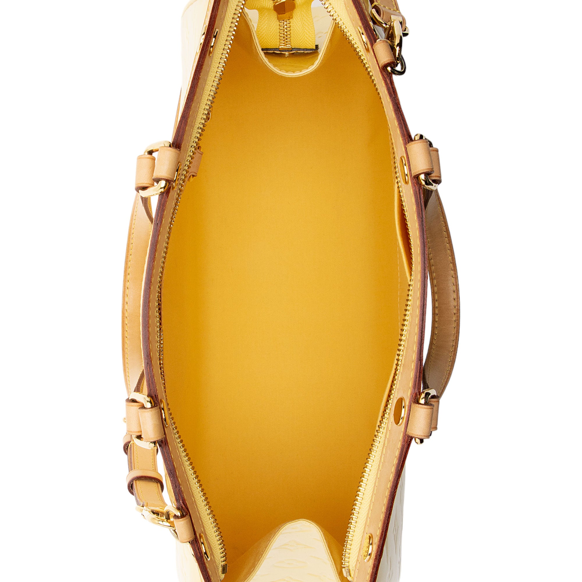 Louis Vuitton Monogram Vernis Brea MM Satchel (SHF-sj1CmG)