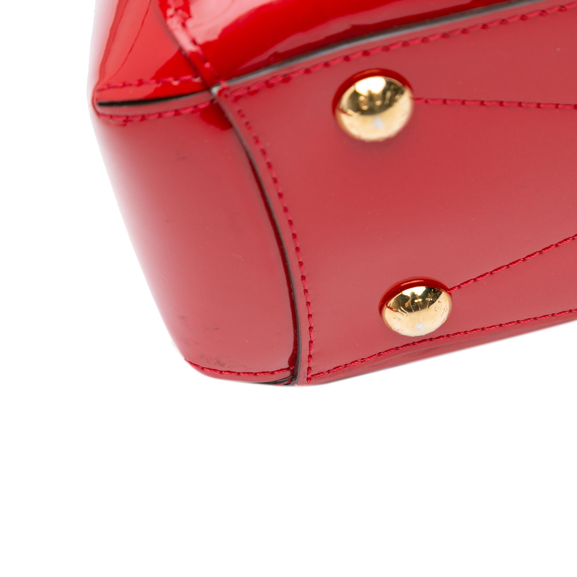 Louis Vuitton Monogram Vernis Montaigne BB (SHG-G9yb6I)