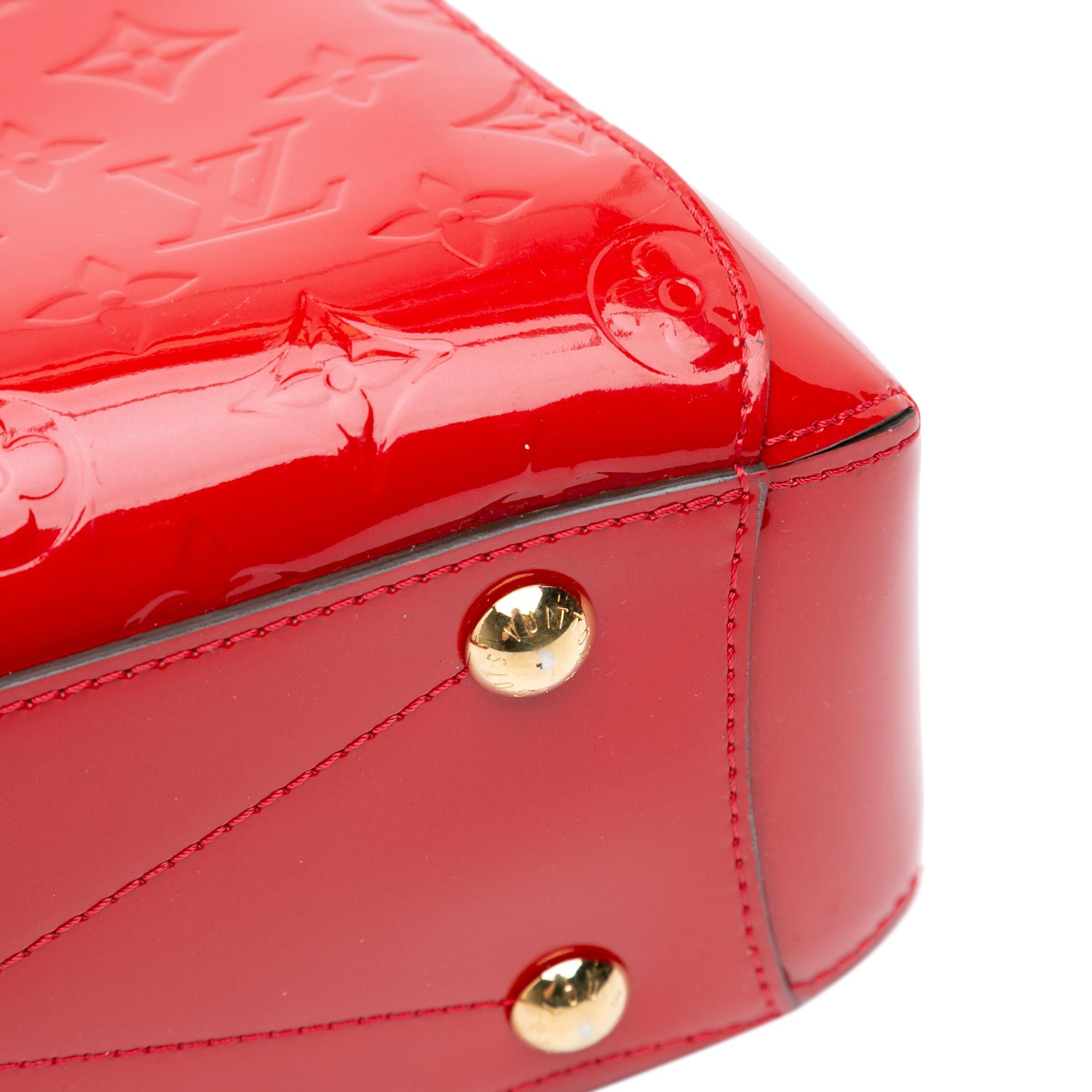 Louis Vuitton Monogram Vernis Montaigne BB (SHG-G9yb6I)