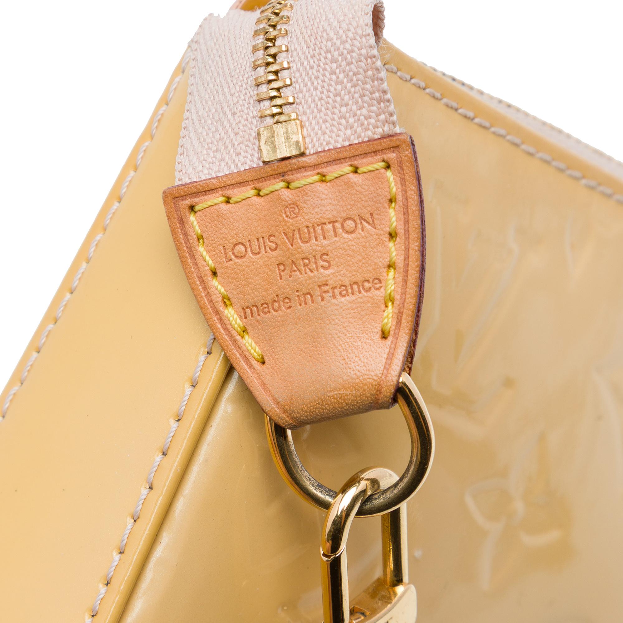 Louis Vuitton Monogram Vernis Pochette Accessoires
