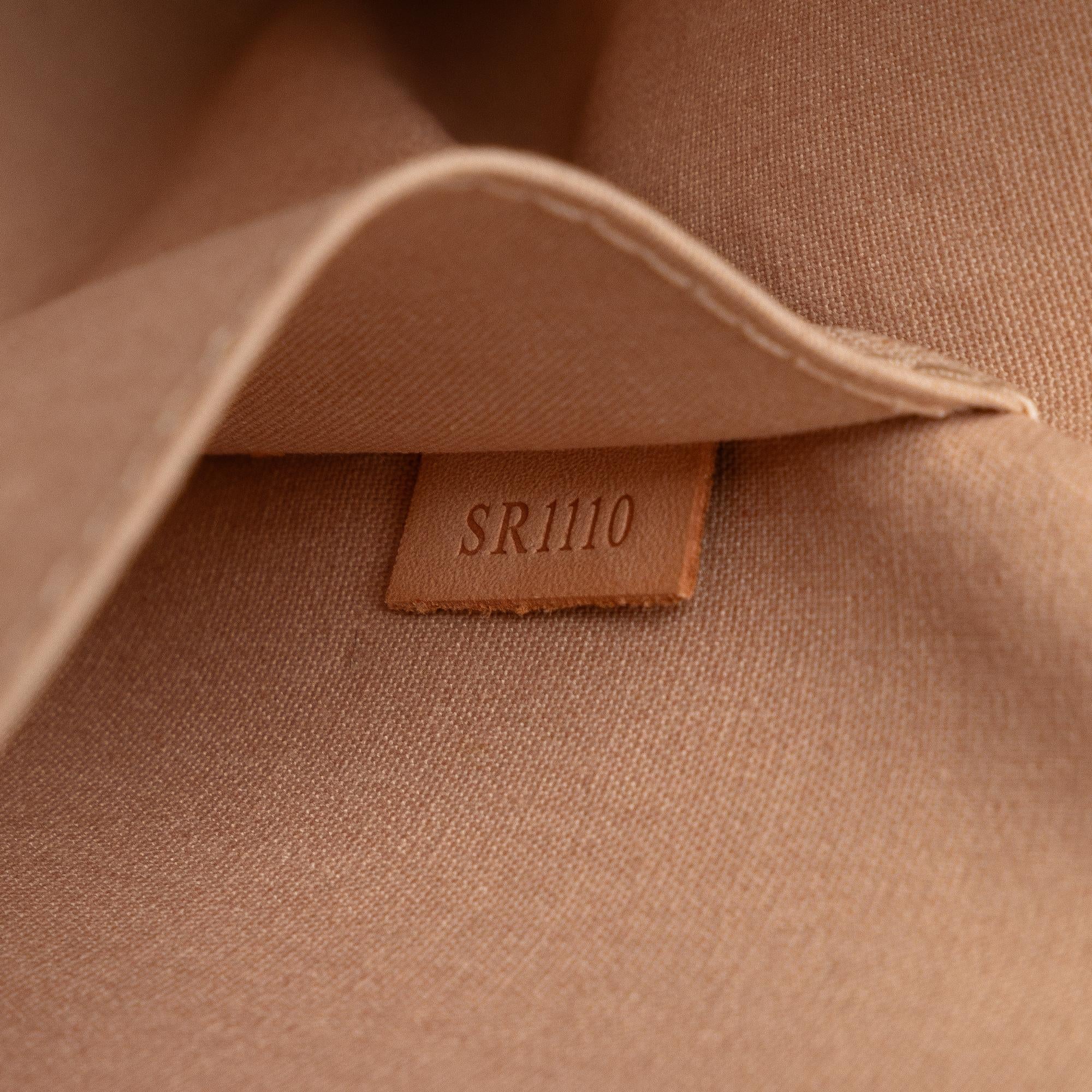 Louis Vuitton Monogram Vernis Roxbury Drive (SHG-uPfKOD)