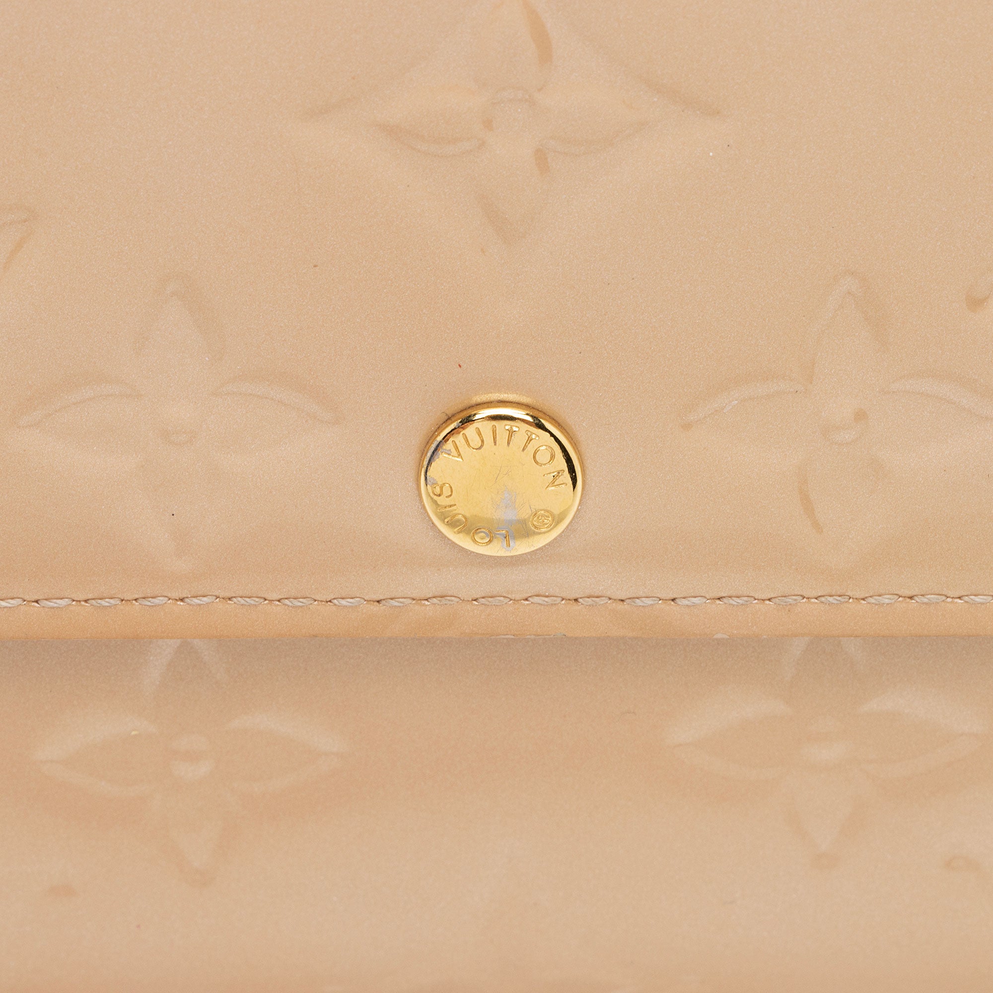 Louis Vuitton Monogram Vernis Sarah Wallet (SHF-56enYg)