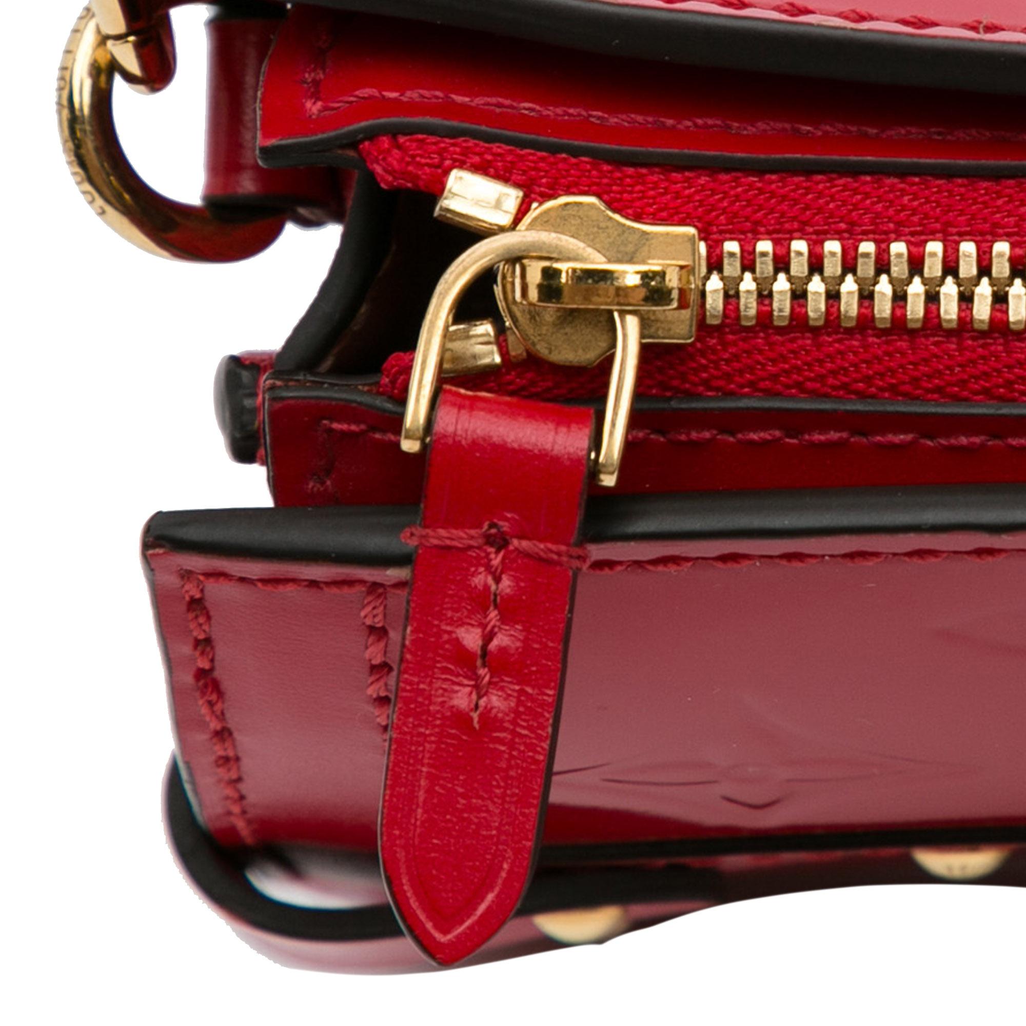 Louis Vuitton Monogram Vernis Trunk Clutch (SHG-nLop5s)