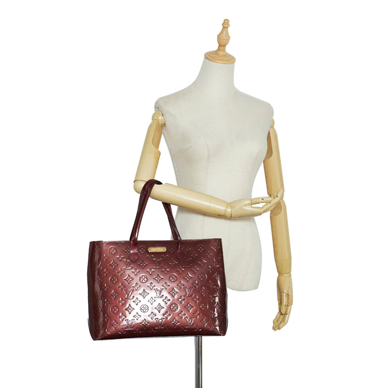 Louis Vuitton Monogram Vernis Wilshire PM (SHG-k4Mpiz) – LuxeDH