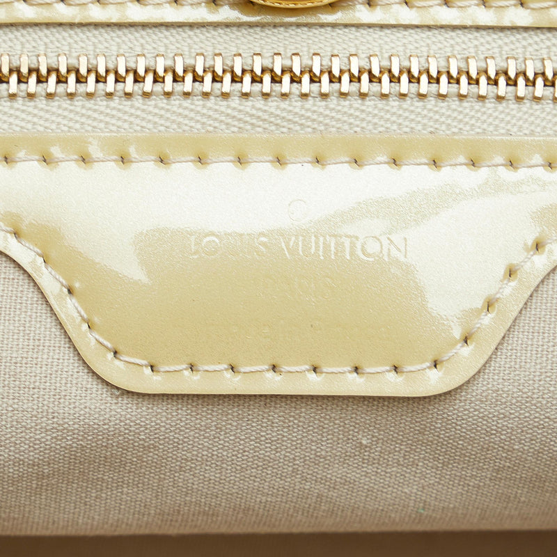 Louis Vuitton Monogram Vernis Wilshire PM (SHG-oOae4z)