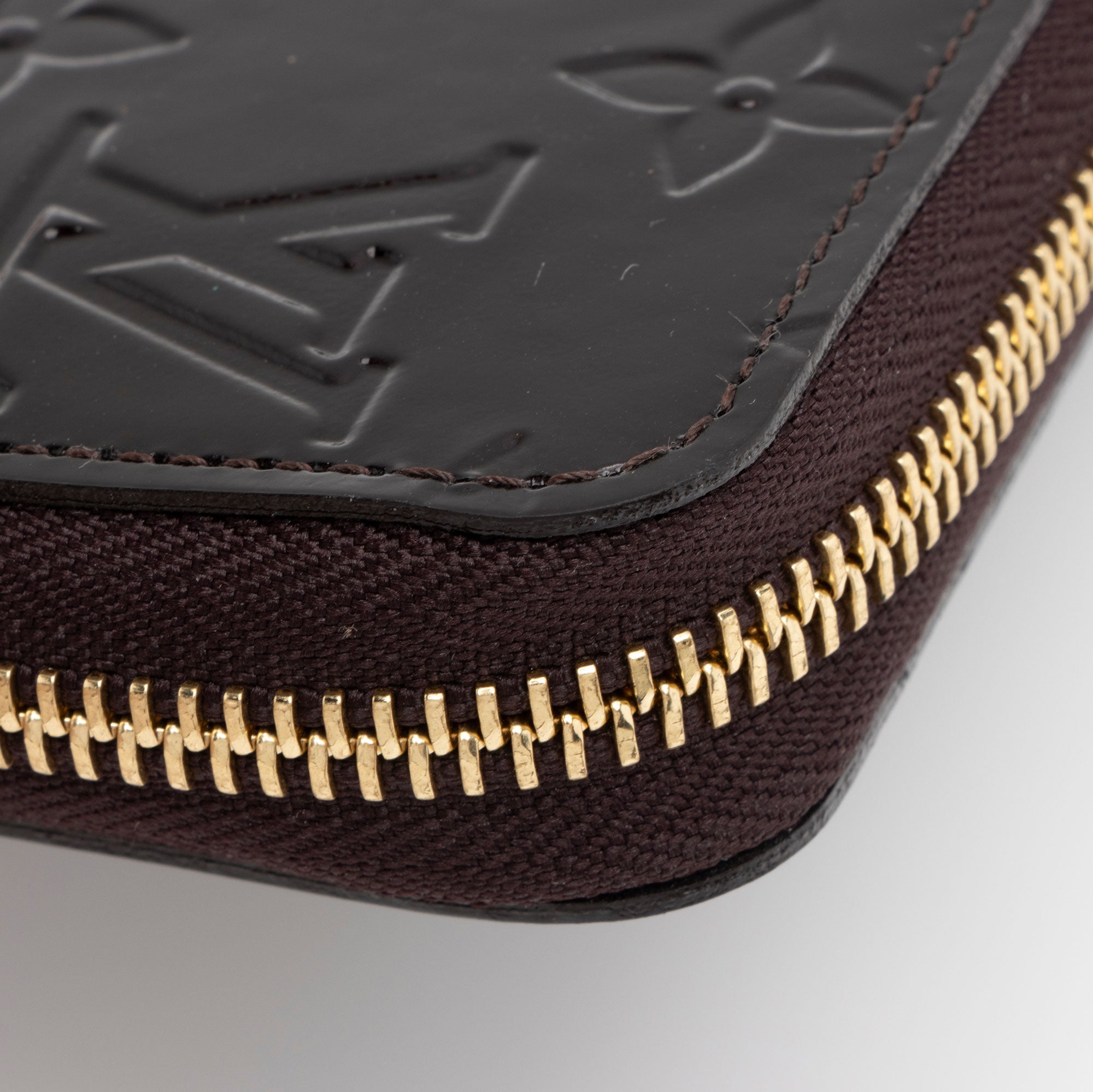 Louis Vuitton Monogram Vernis Zippy Wallet (SHF-n5wBvZ)