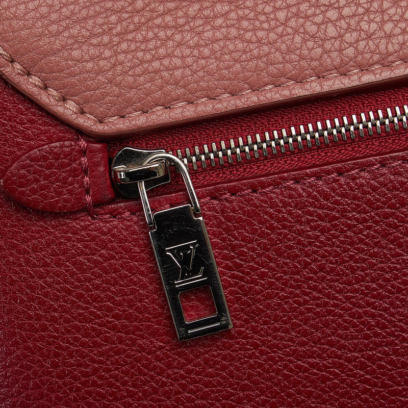 Louis Vuitton MyLockMe Handle Bag (SHG-2e6IYQ)