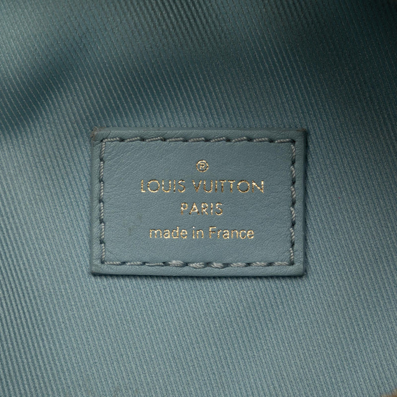 Louis Vuitton New Wave Bumbag (SHG-FyMiFM)
