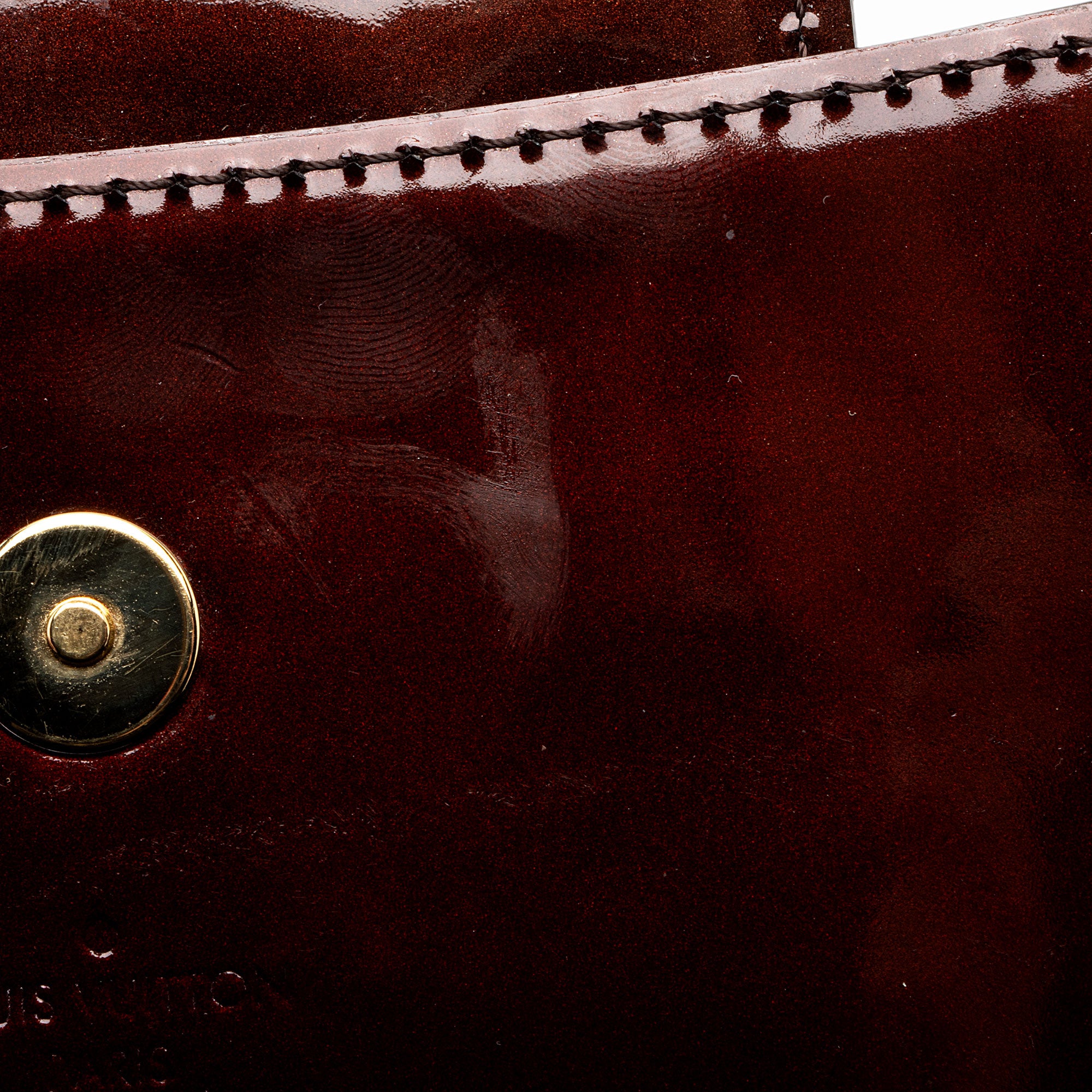 Louis Vuitton Patent Leather Sobe Clutch (SHF-O0hDXi)